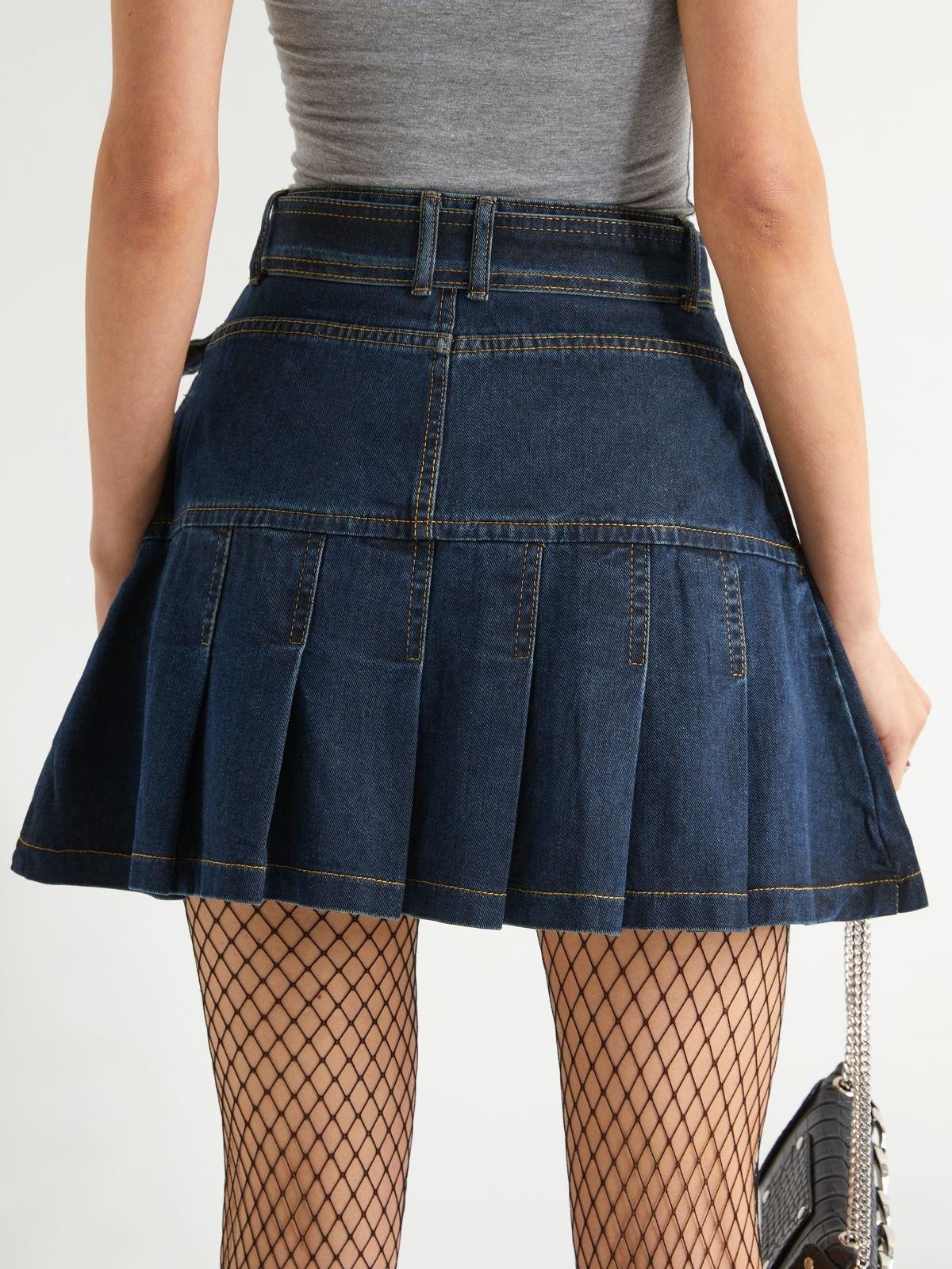 Buckle Belted Pleated Mini Skirt Product Image