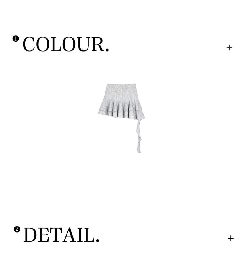 Plus Size High Rise Plain Mini Tiered Skirt Product Image