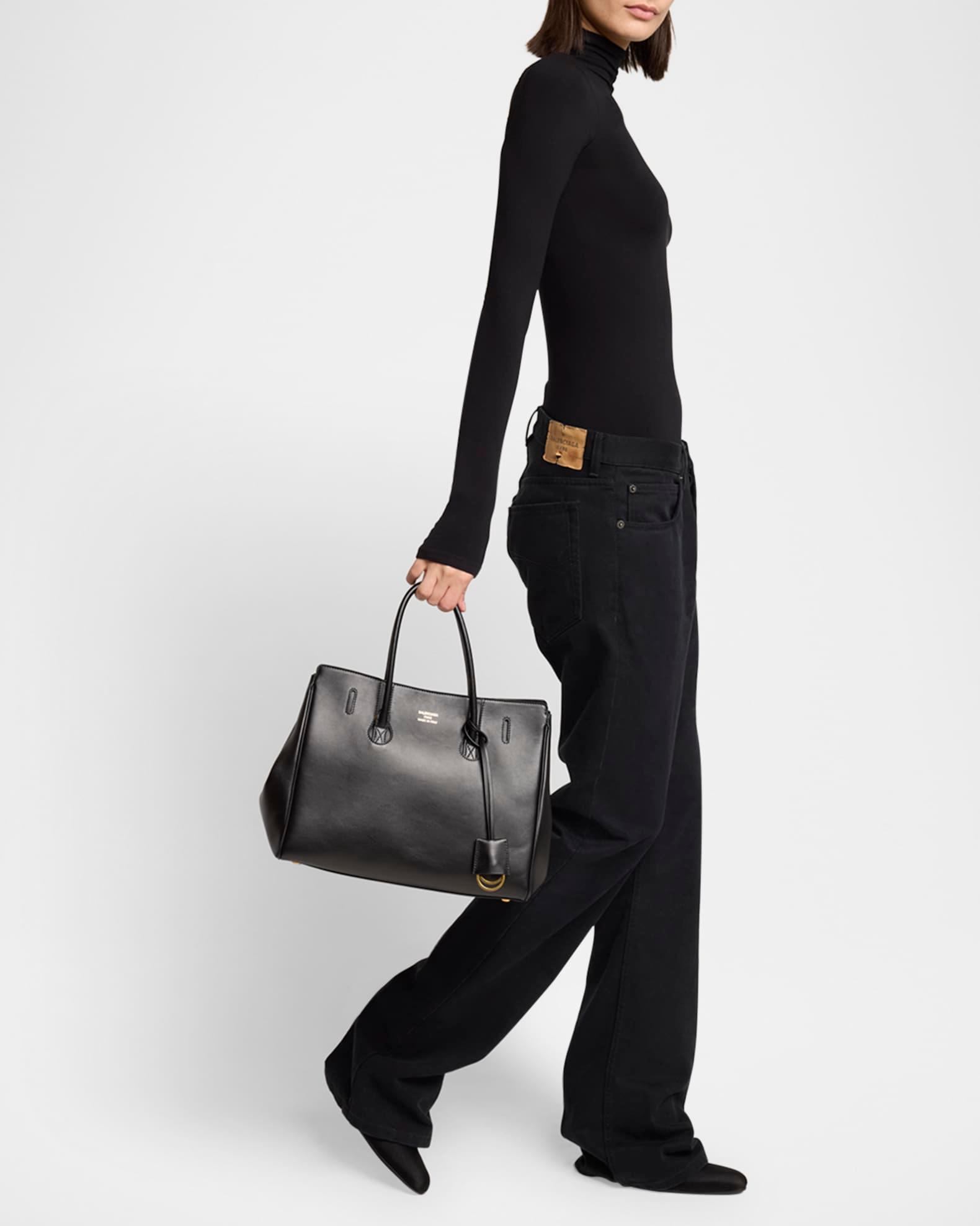 Hampton Small Smooth Leather Tote Bag Product Image