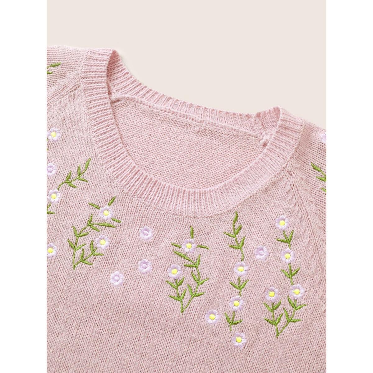Plus Size Floral Embroidered Crew Neck Raglan Sleeve Pullover Lilac Women Elegant Long Sleeve Round Neck Everyday Pullovers BloomChic 28/5X Product Image