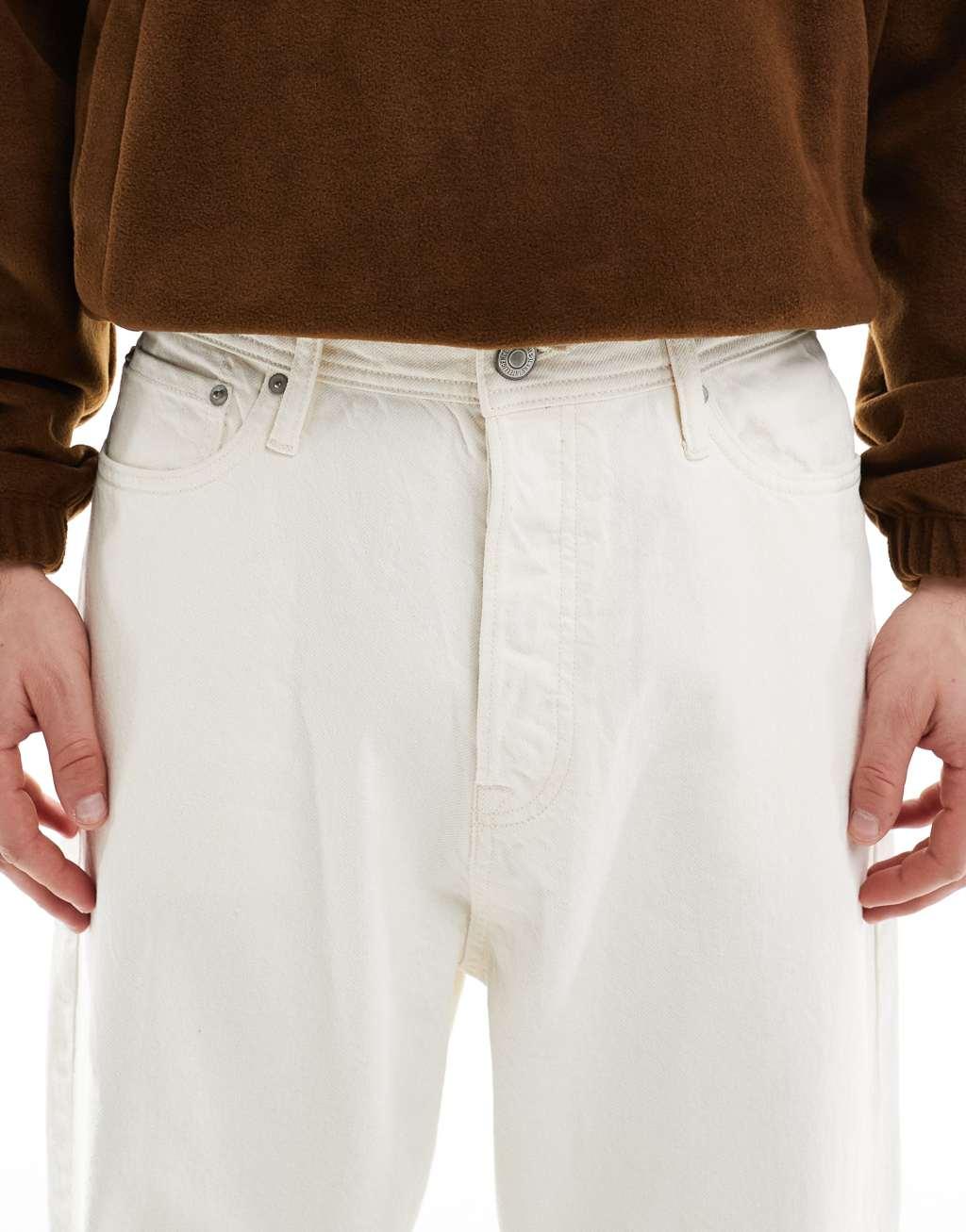 Jack & Jones Ron skater fit jeans in ecru Product Image