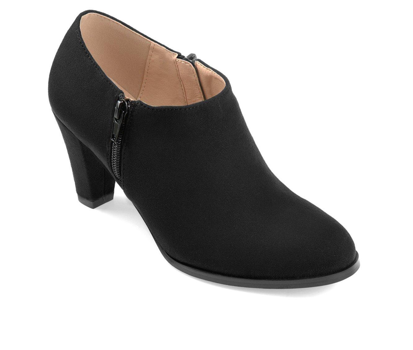 Women's Journee Collection Sanzi Heeled Booties Product Image