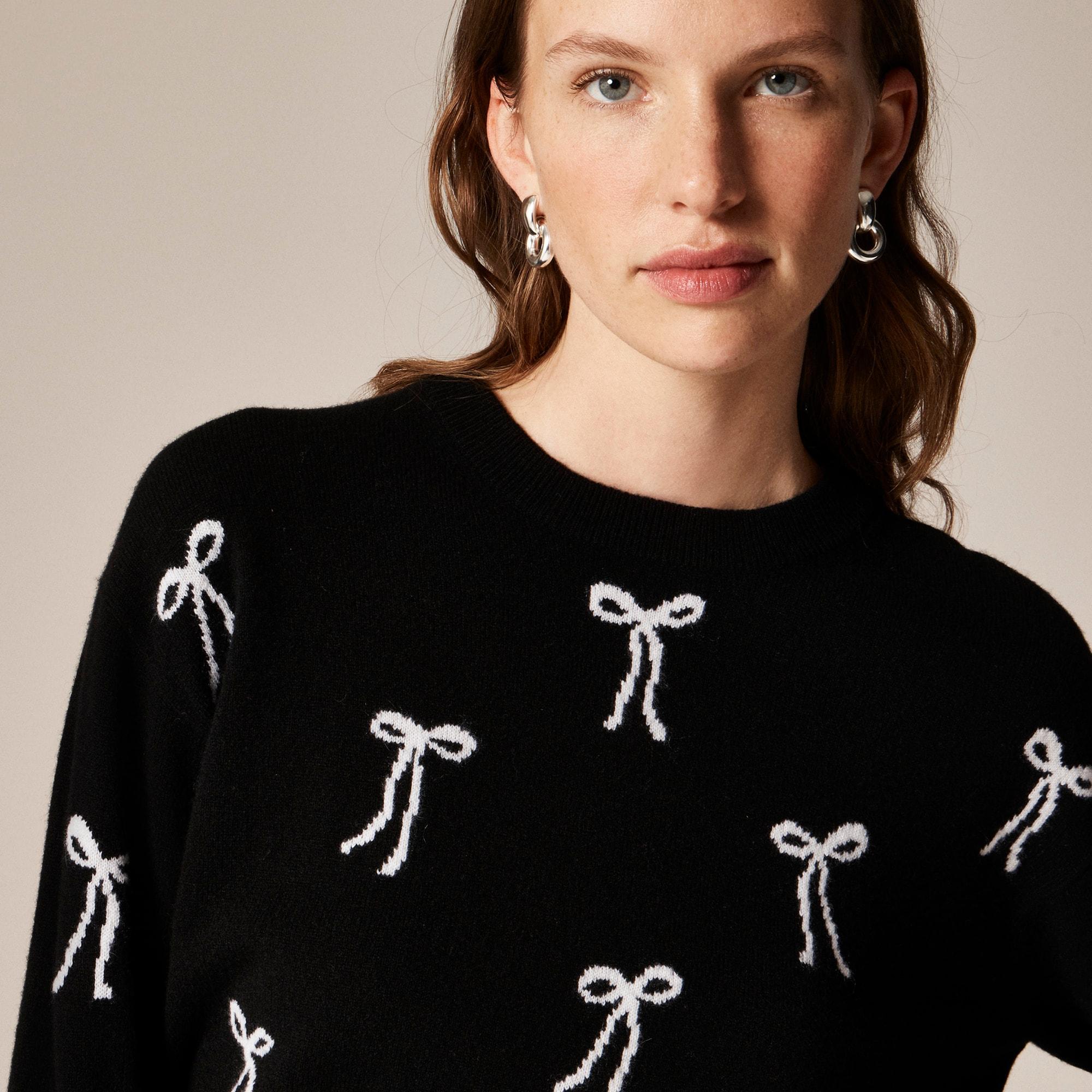 Perfect cashmere crewneck sweater in bow print Product Image