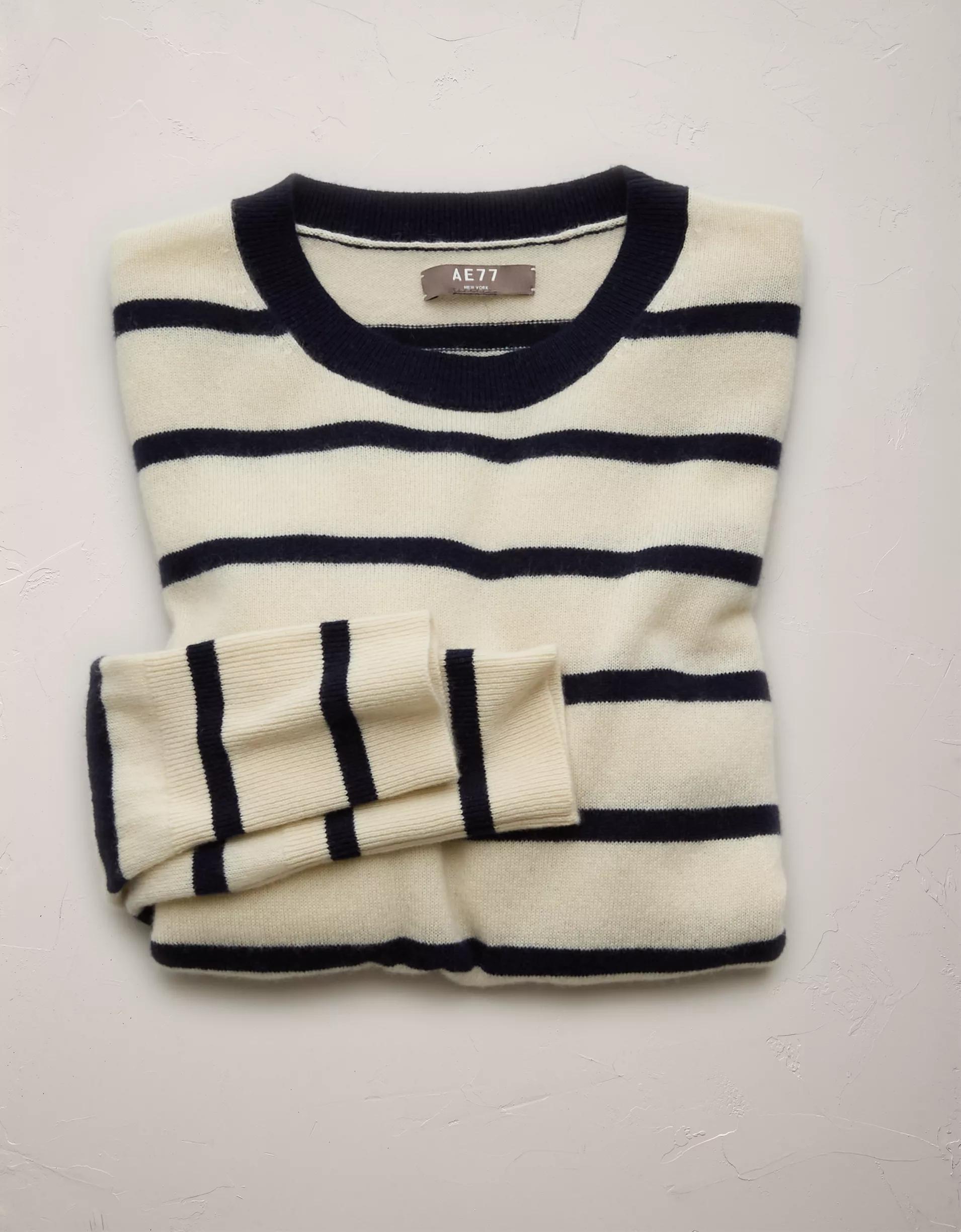 AE77 Premium Cashmere Sweater Product Image