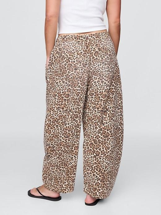 Mid Rise UltraSoft Easy Horseshoe Jeans Product Image