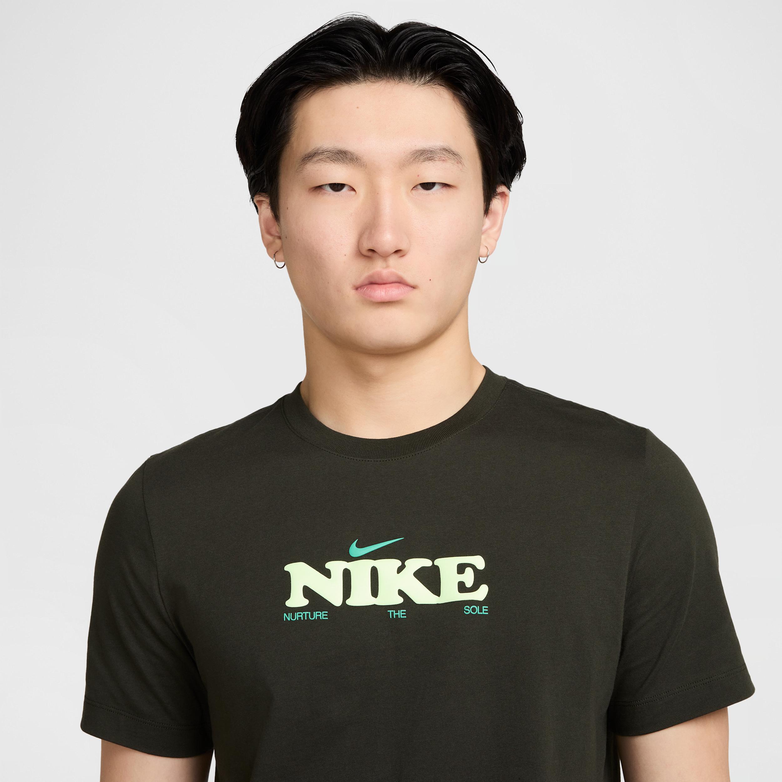 Nike Sportswear Men's T-Shirt Product Image