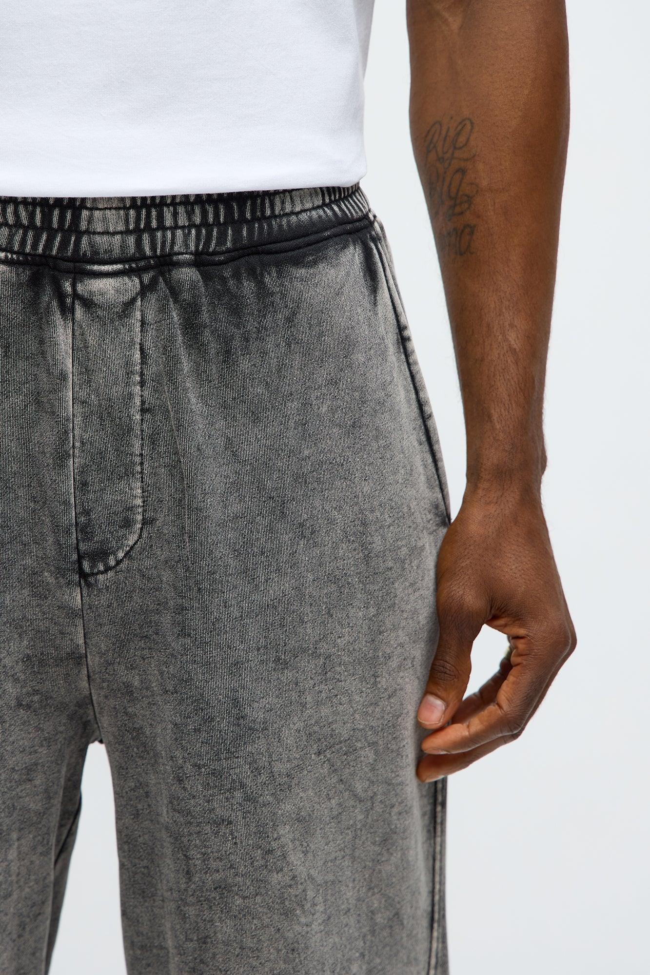 Can't Fade Me Sweatpant - Grey Male Product Image