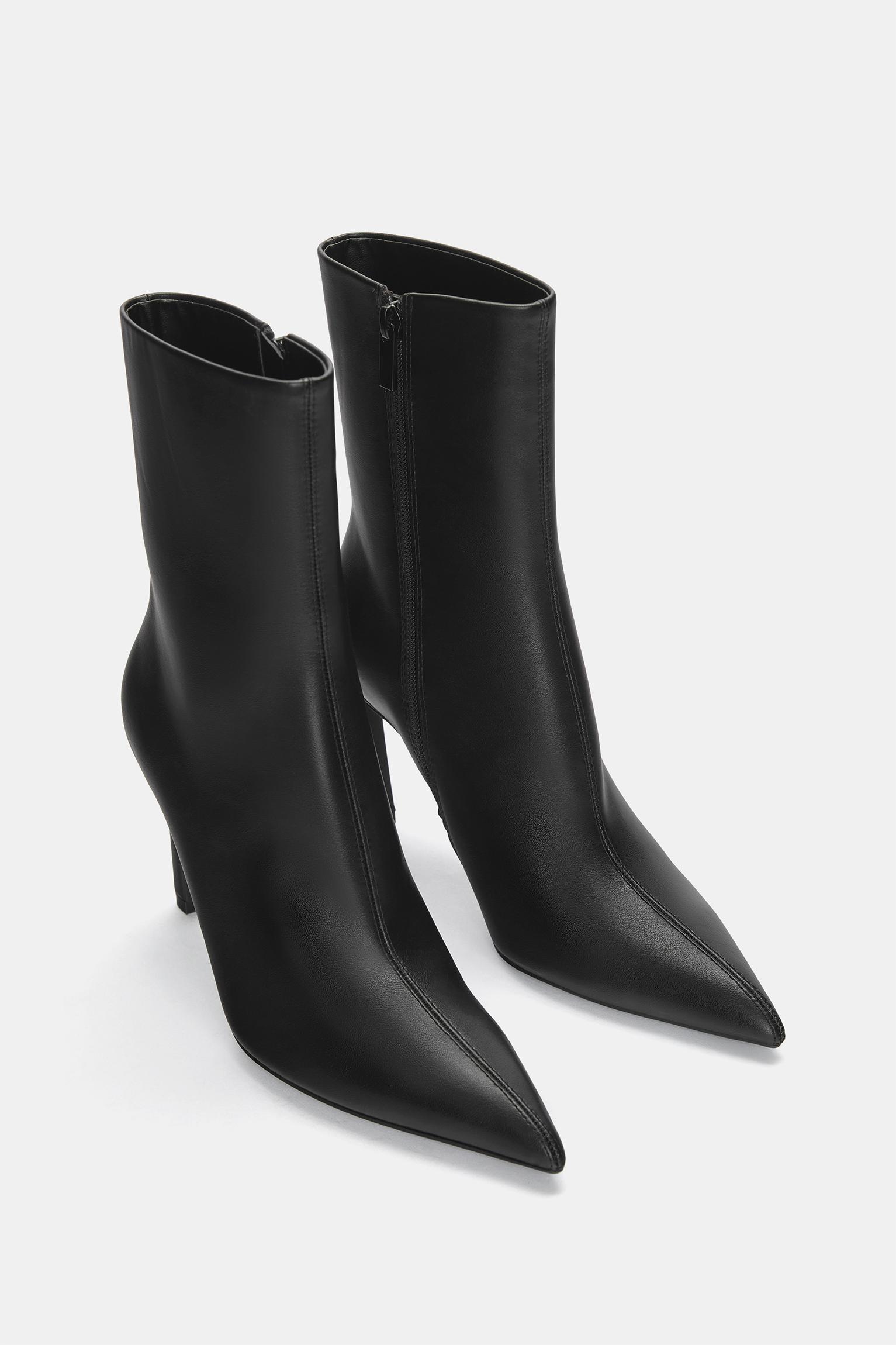 Kitten heel pointed ankle boots Product Image