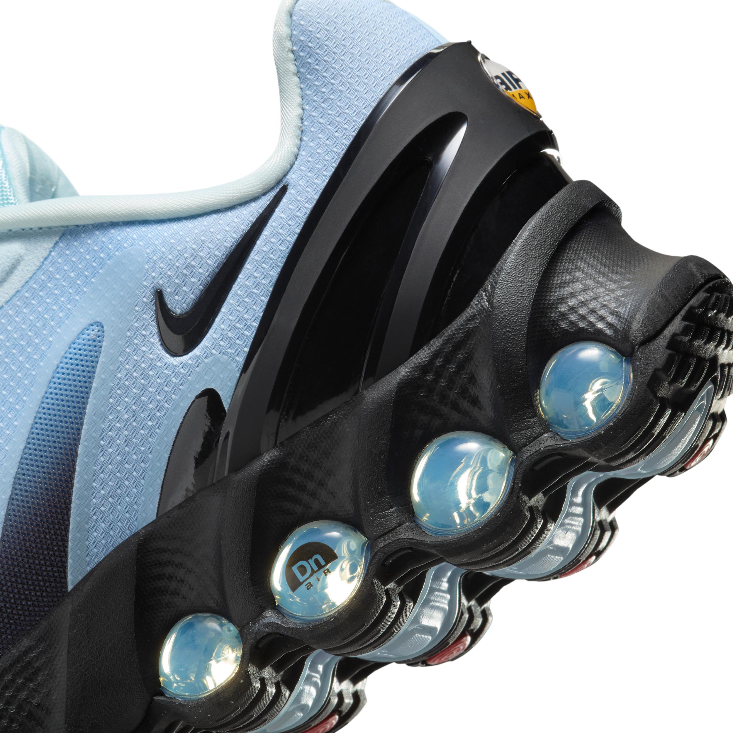 Nike Women's Air Max Dn8 Shoes Product Image