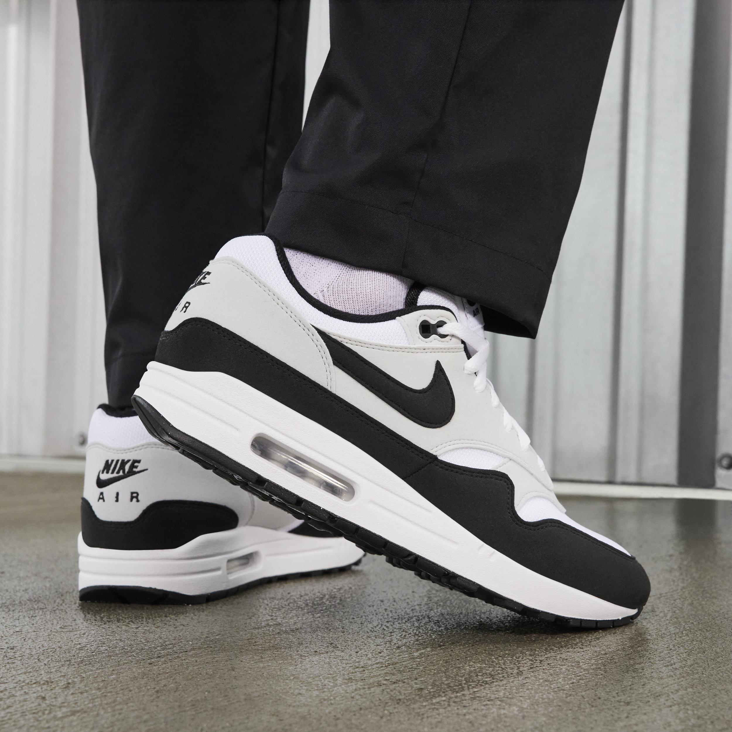 Nike Mens Air Max 1 Shoes | FD9082-107 Product Image