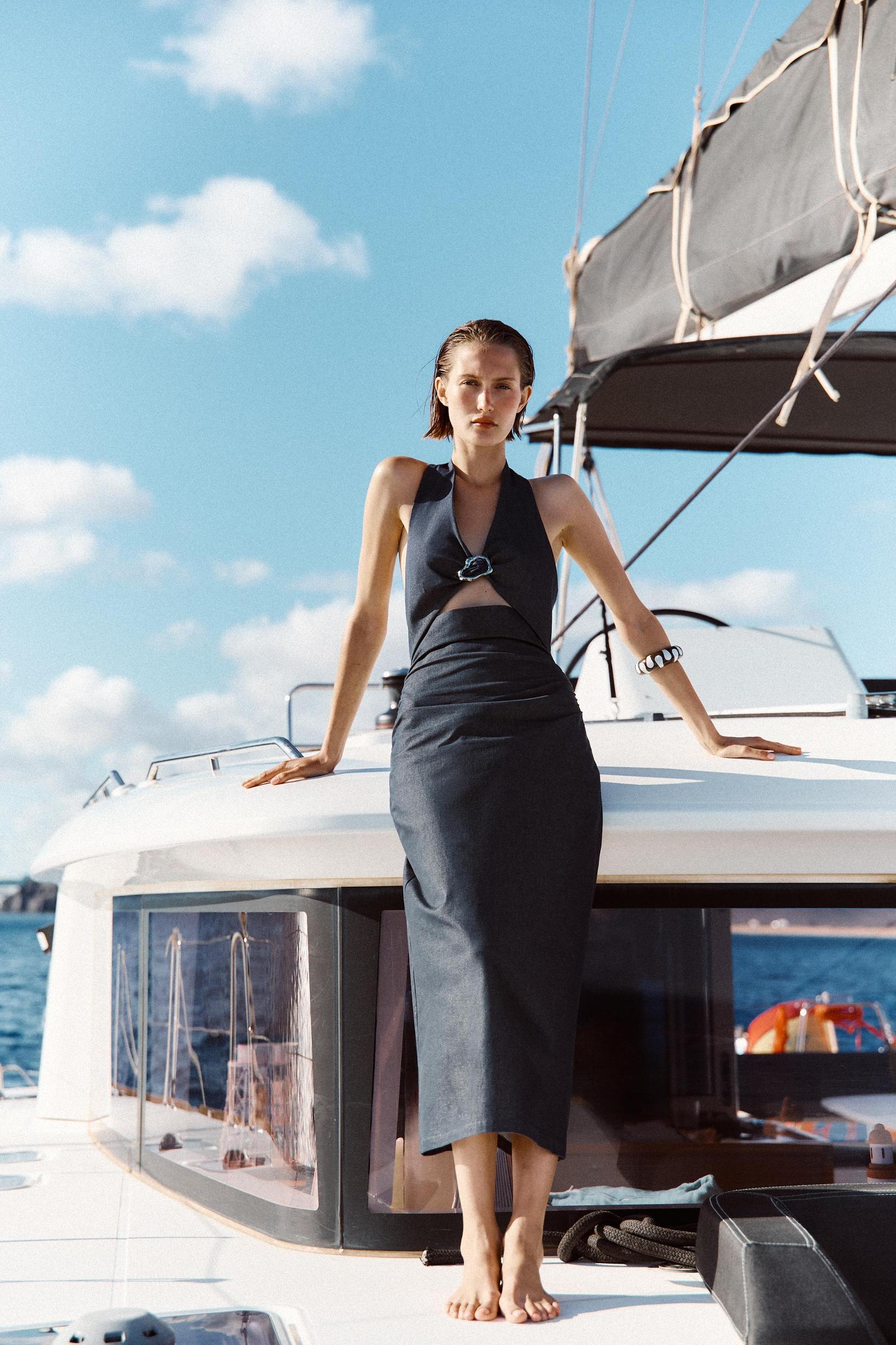 HALTER CUT OUT MIDI DRESS Product Image