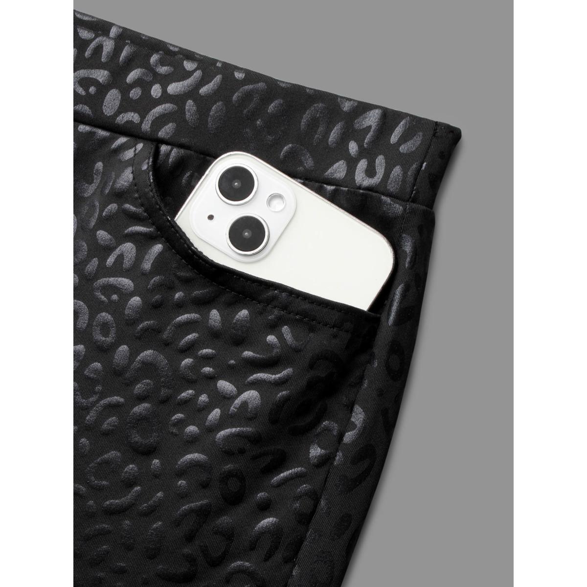 Plus Size Leopard Print Pocket High Stretch Leggings Women BlackFlower Elegant High stretch Skinny Mid Rise Everyday Leggings BloomChic 12/L Product Image