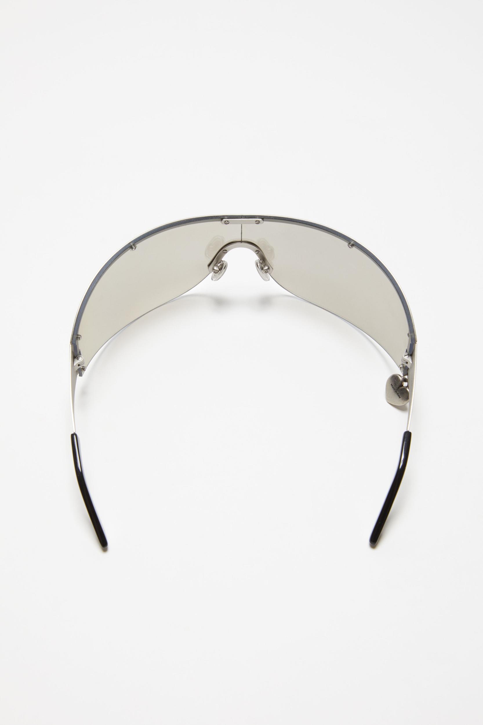 Metal frame sunglasses Product Image