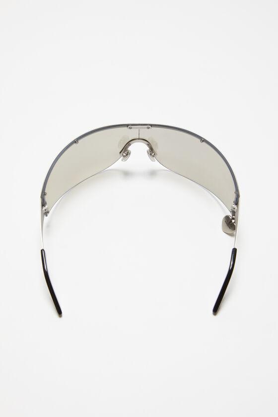 Metal frame sunglasses Product Image