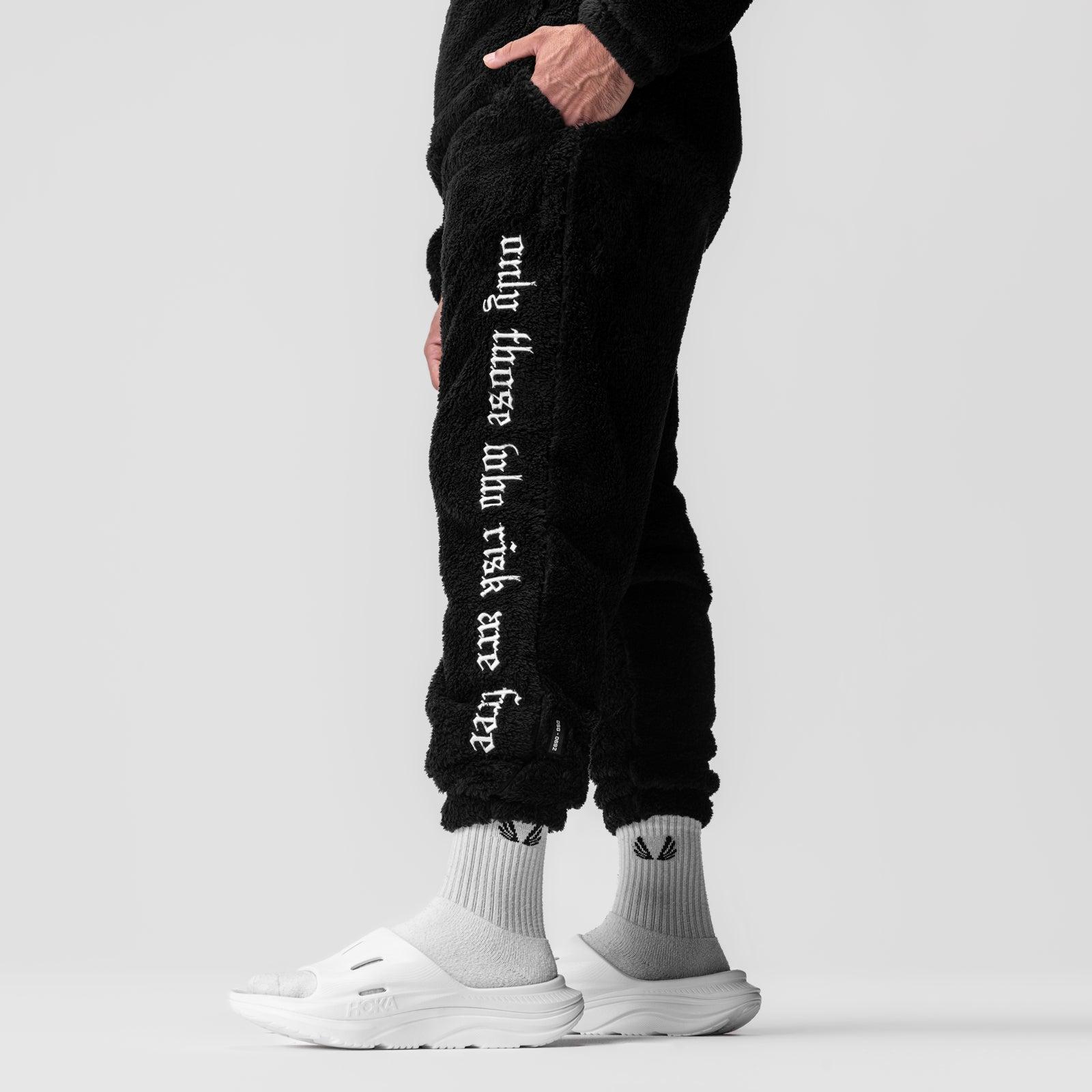 0692. Sherpa Recovery Sweats - Black/White Male Product Image