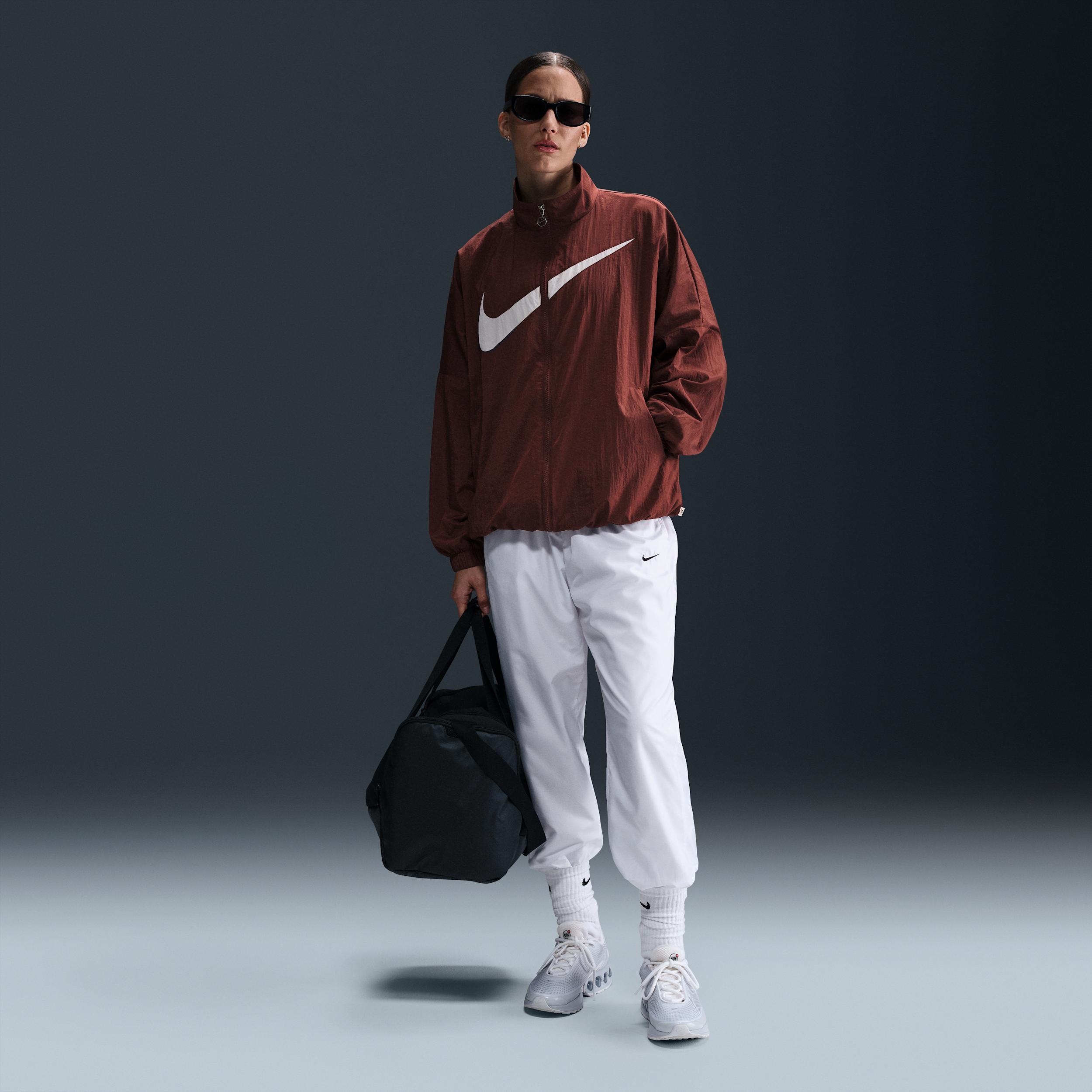 Club AmÃ©rica Essential Special Edition Nike Women's Soccer Woven Jacket Product Image