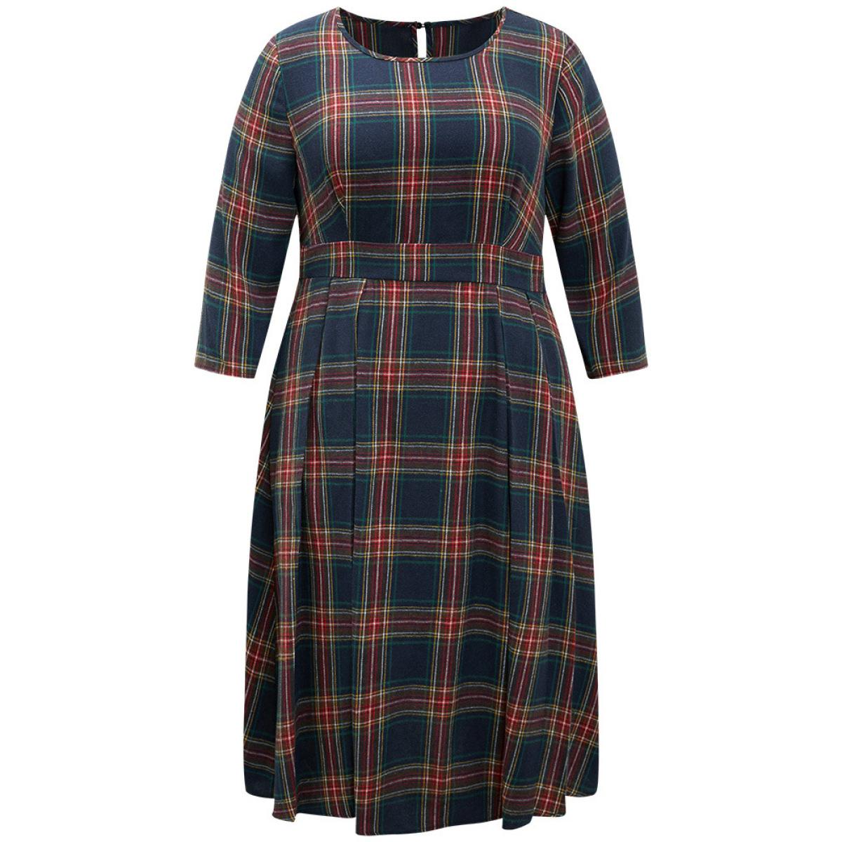 Plus Size Christmas Plaid Pocket Elastic Waist Midi Dress DarkBlue Women Elegant Printed Round Neck Elbow-length sleeve Curvy Midi Dress BloomChic 12/L Product Image