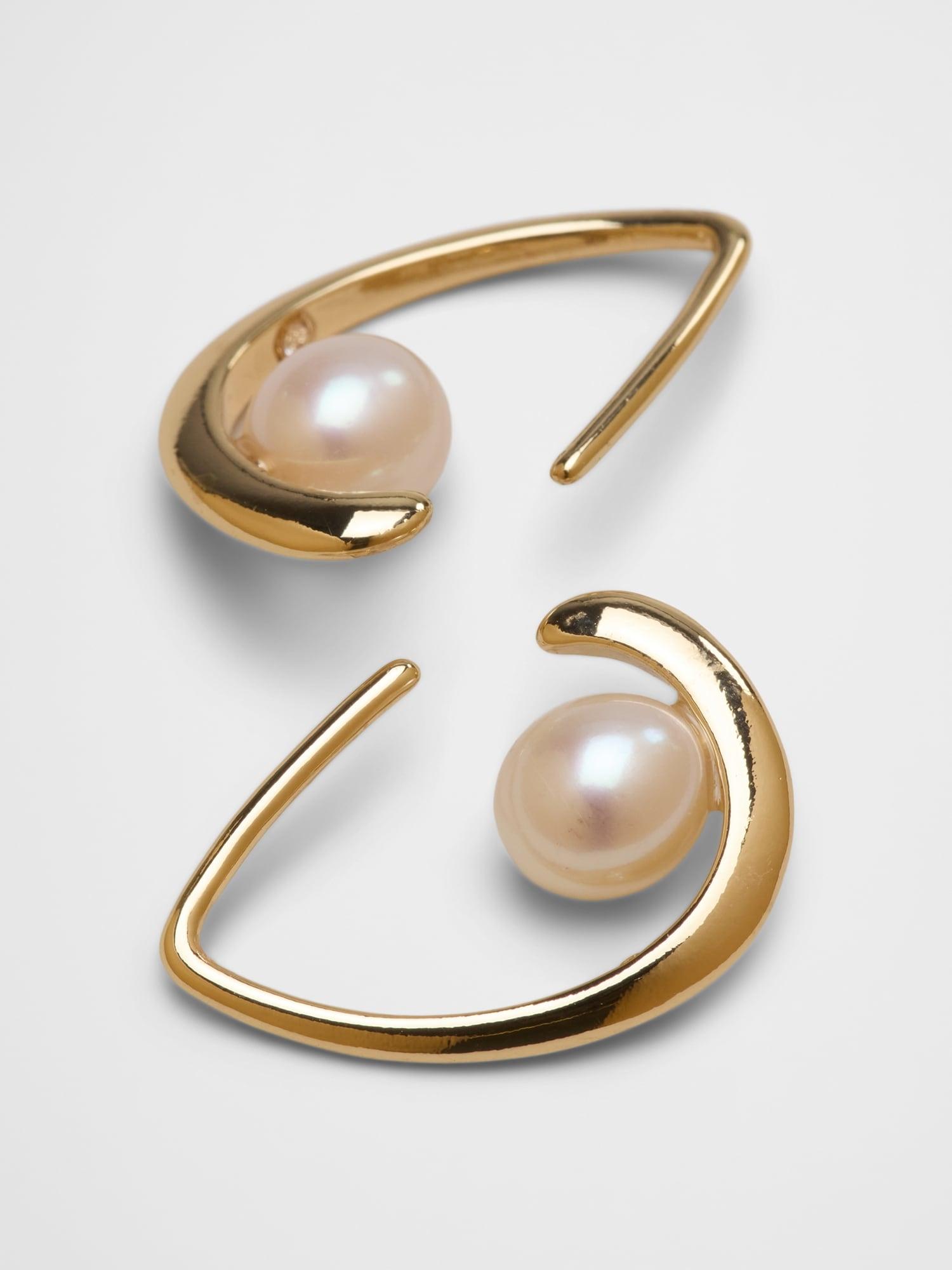 Teardrop Single Pearl Hoop Earrings Product Image