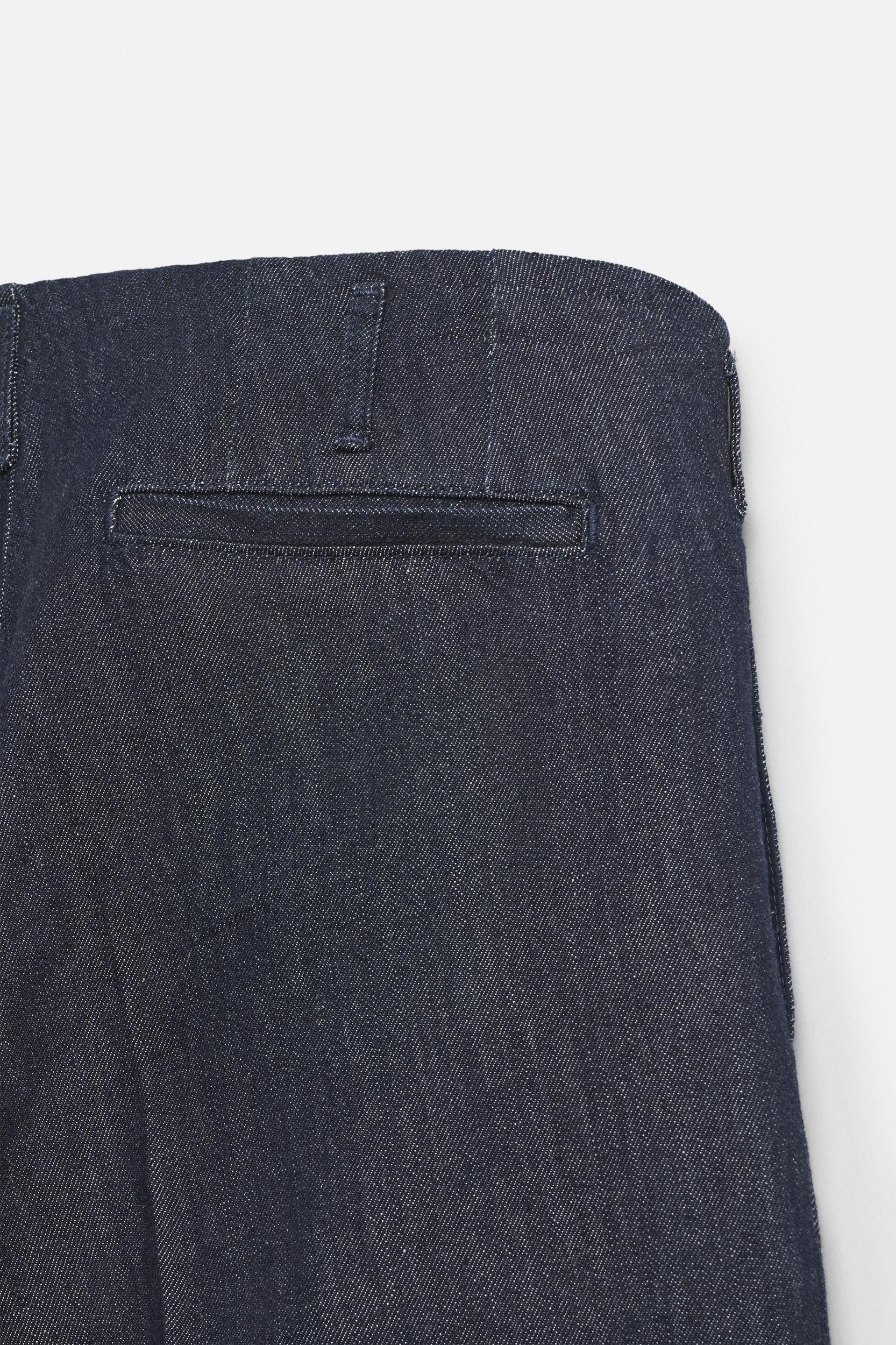 WIDE FIT CROPPED DENIM PANTS Product Image