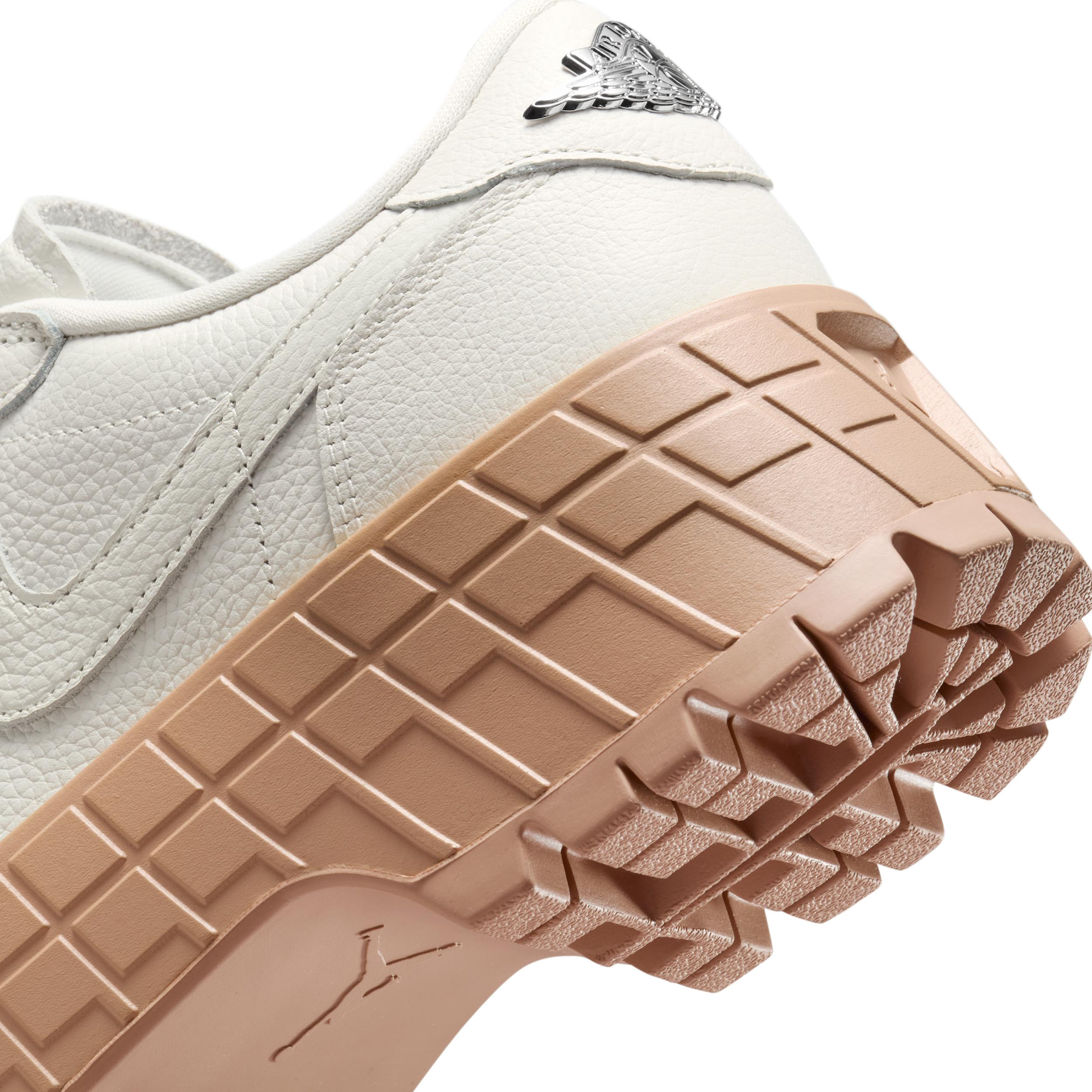 Womens Air Jordan 1 Brooklyn Low Shoes | HF3184-001 Product Image