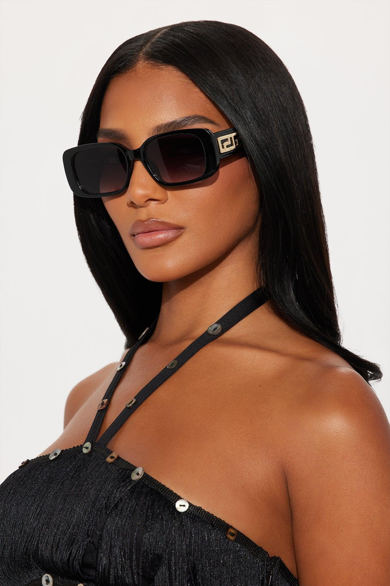 Back Off Square Sunglasses - Black Female Product Image