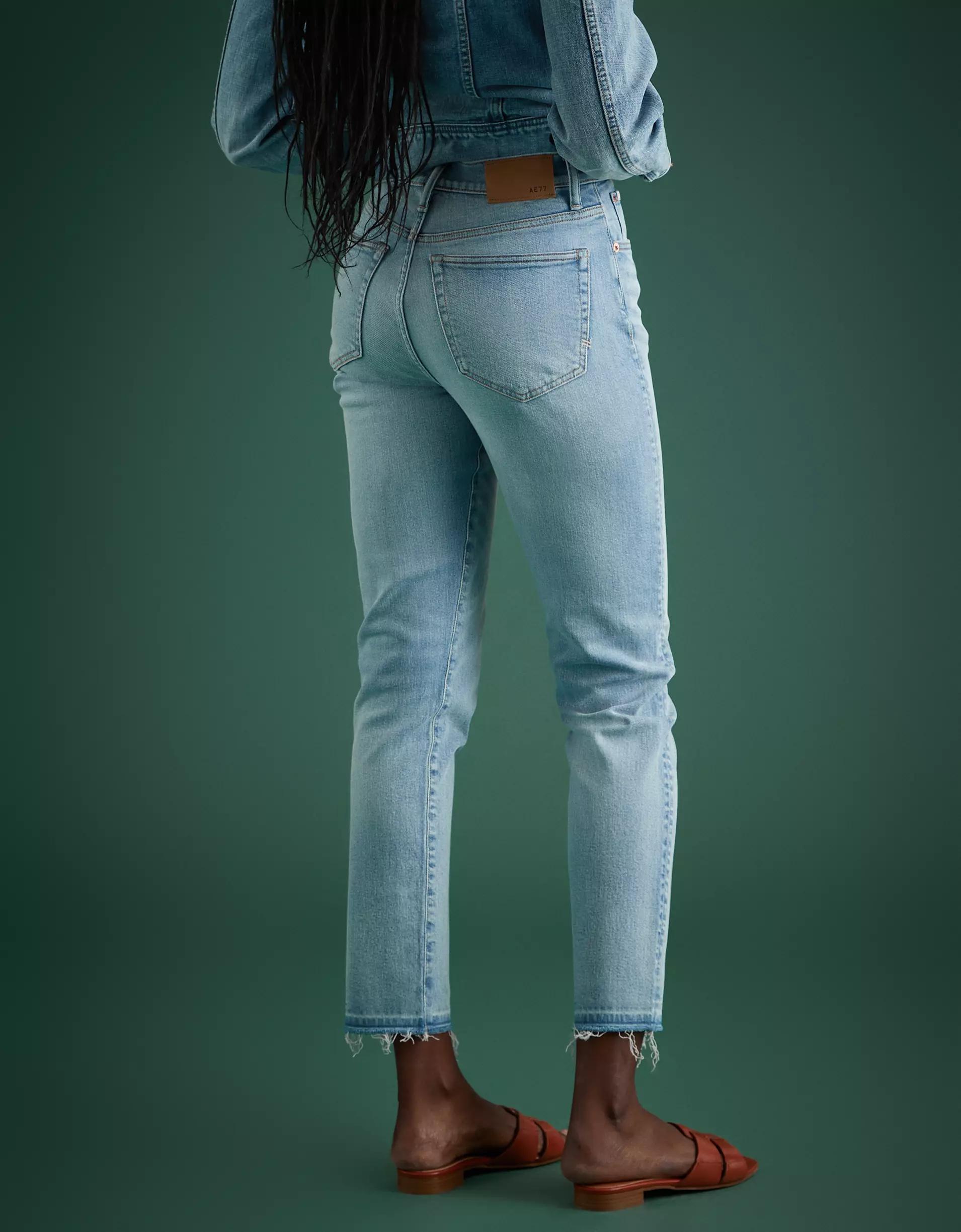 AE77 Premium Mom Jean Product Image