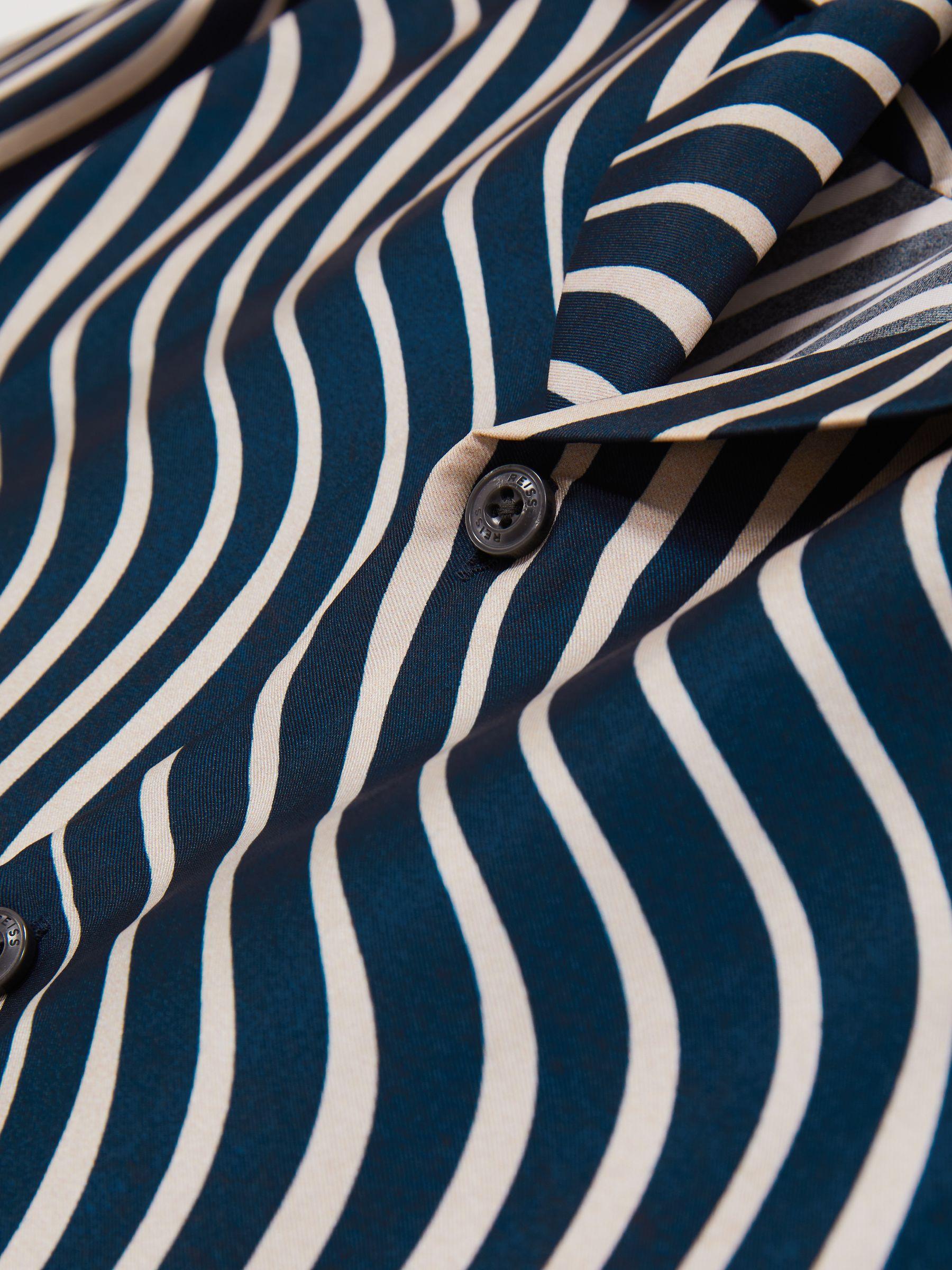 Wave-Print Cuban-Collar Shirt in Navy/ Off White Product Image