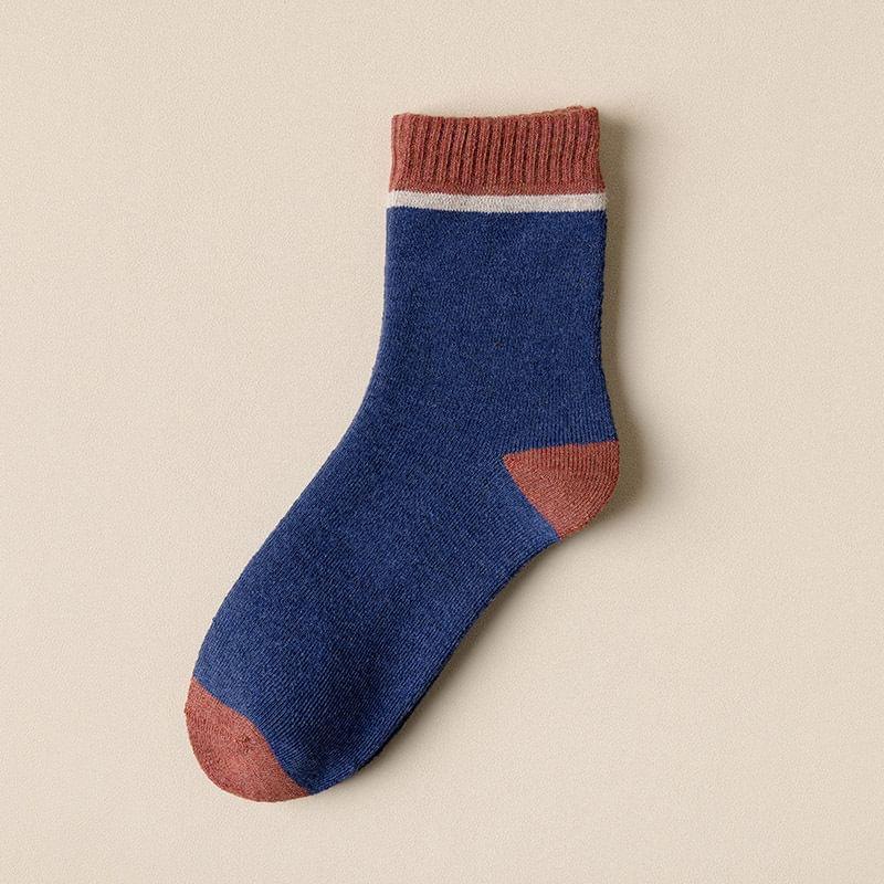 Two Tone Crew Socks Product Image