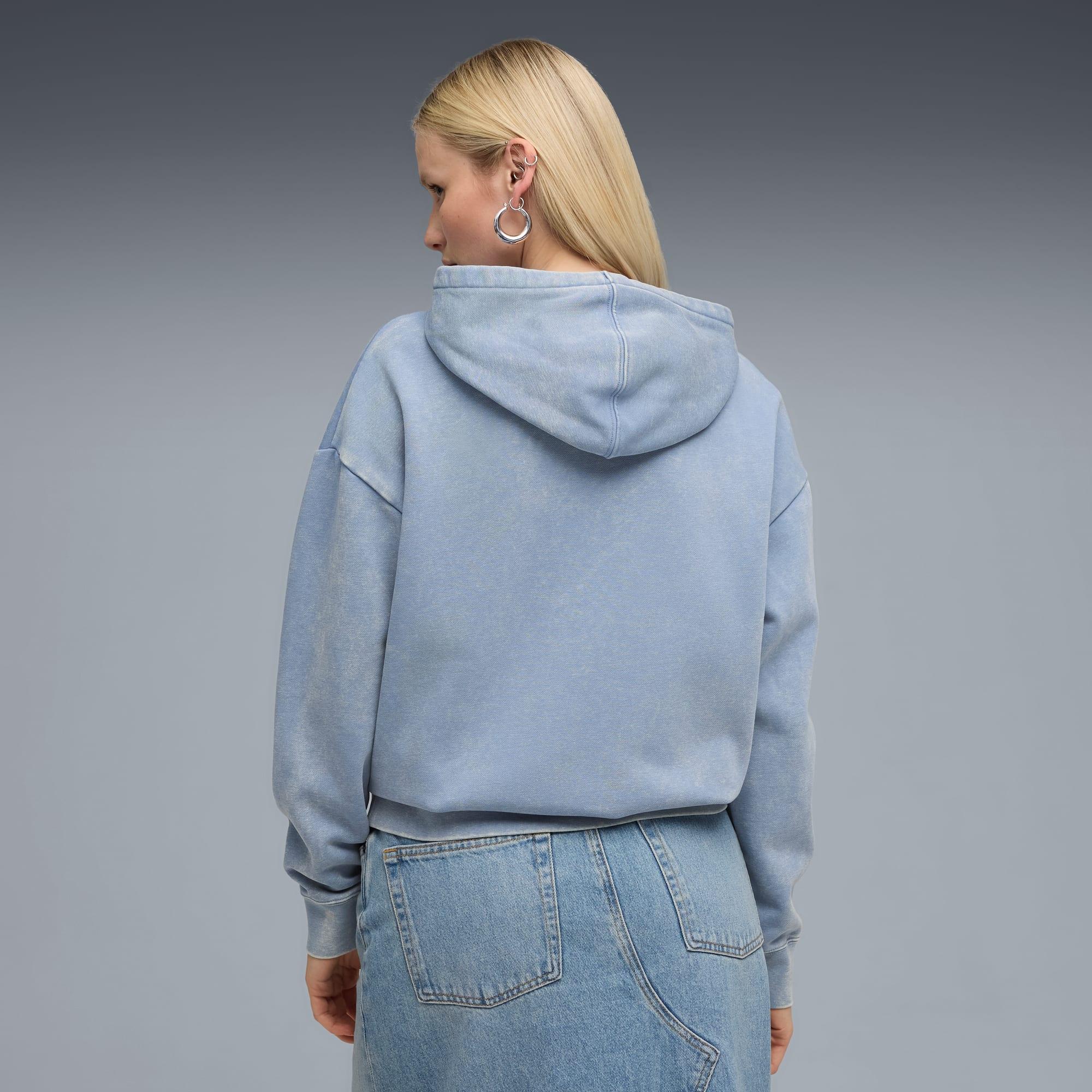 ESS ELEVATED Wash Hoodie Women Product Image