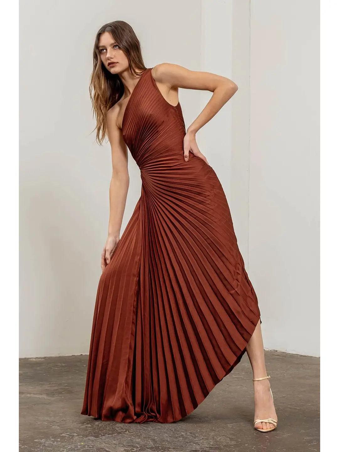 Unbalance Cutting Pleats Midi Dress Product Image