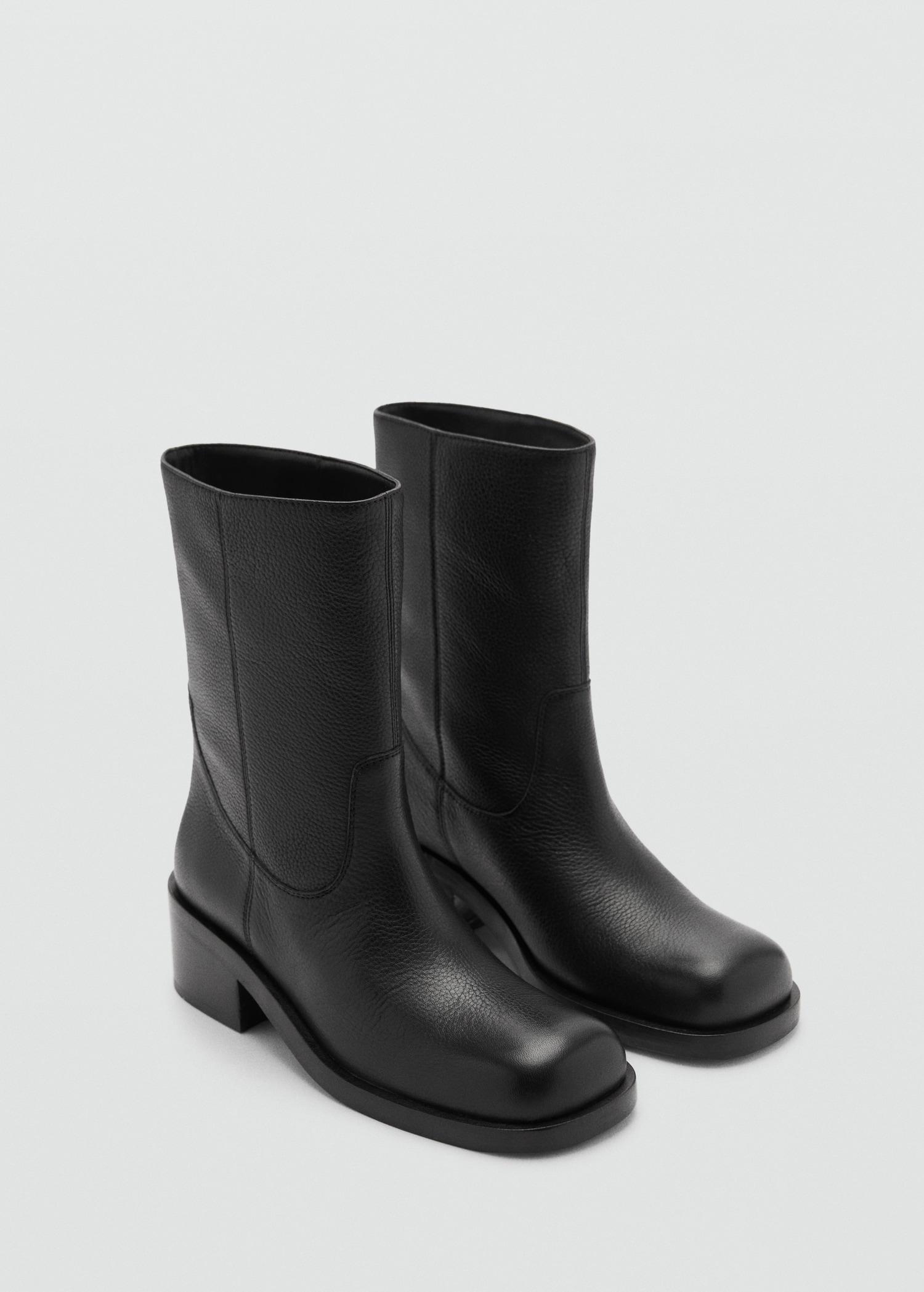 Squared toe leather ankle boots - Women | MANGO USA Product Image