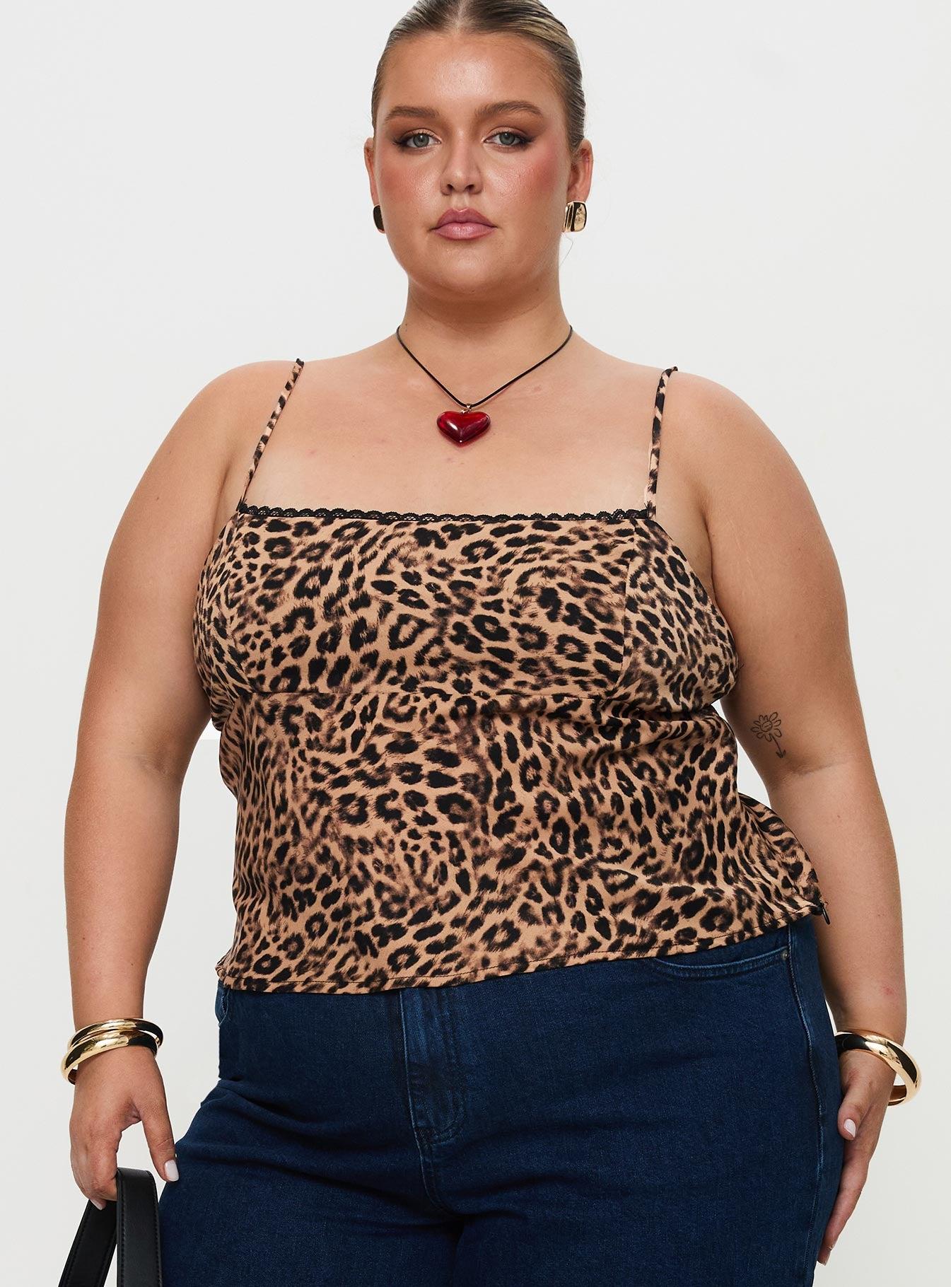 Jaquelyn Top Leopard Curve Product Image