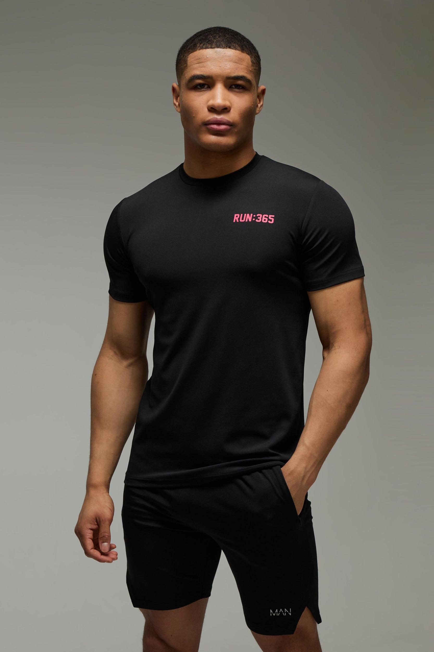 Man Active Run:365 London Performance Regular Fit T-shirt | boohooMAN USA Product Image