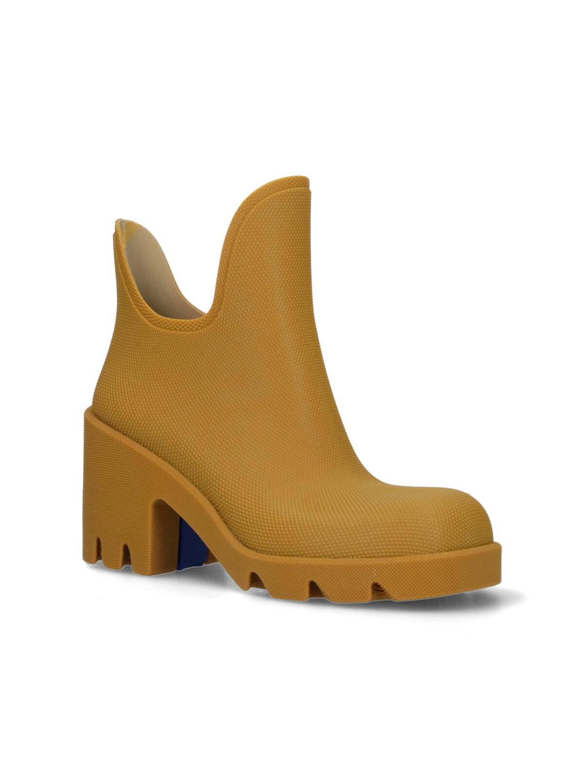 BURBERRY Boot Marsh In Gold Product Image