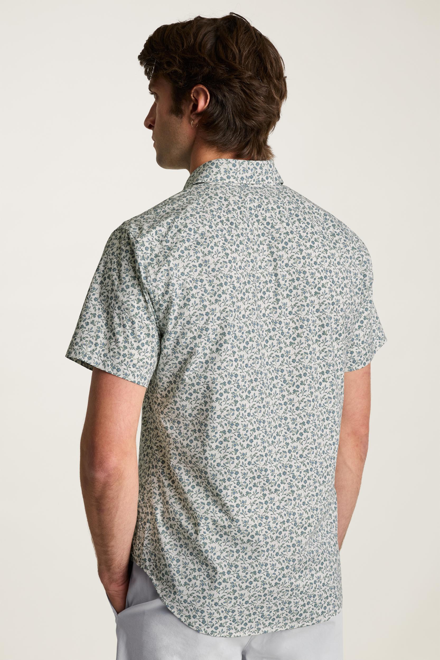 Riviera Short Sleeve Shirt Product Image