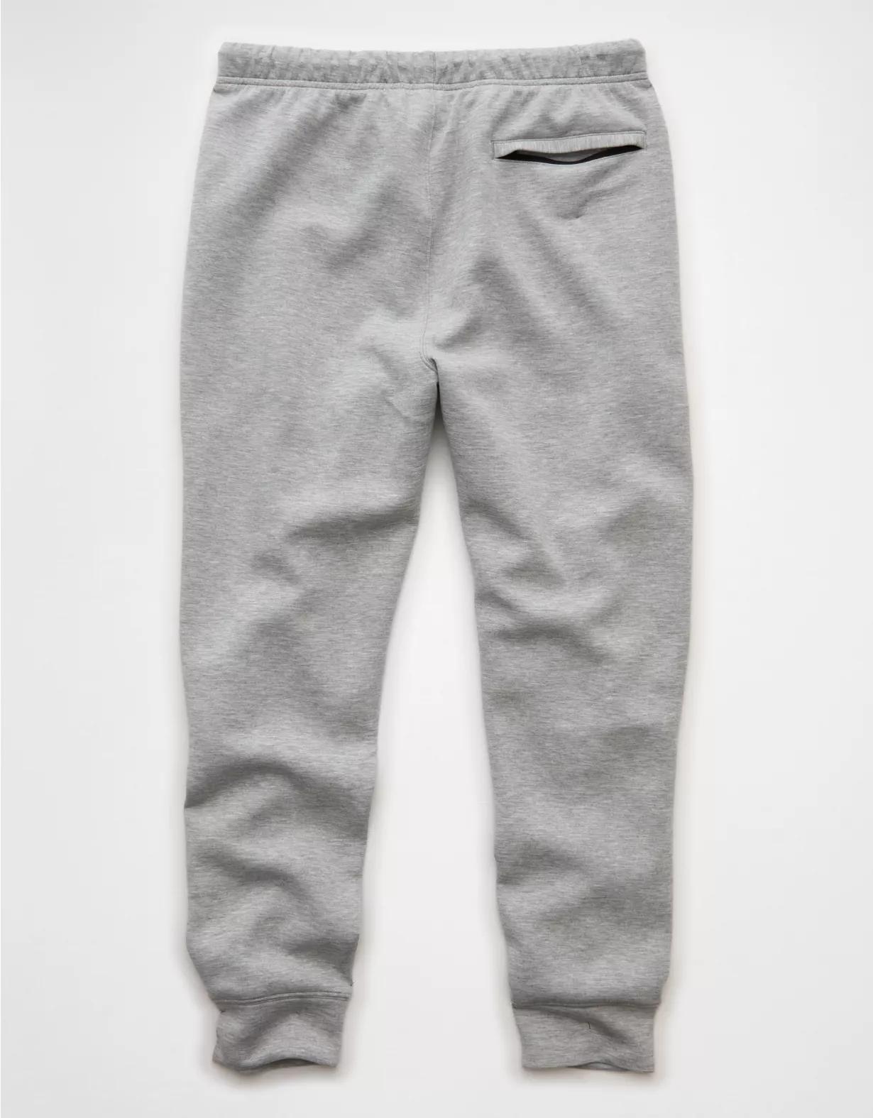 AE 24/7 Notre Dame Fighting Irish Graphic Jogger Product Image