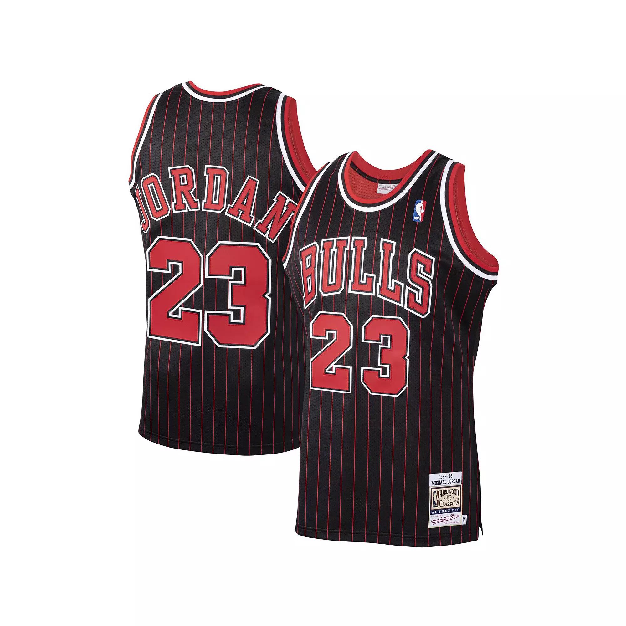 Men's Mitchell & Ness Michael Jordan Black Chicago Bulls 1995/96 Hardwood Classics Authentic Jersey,  Product Image