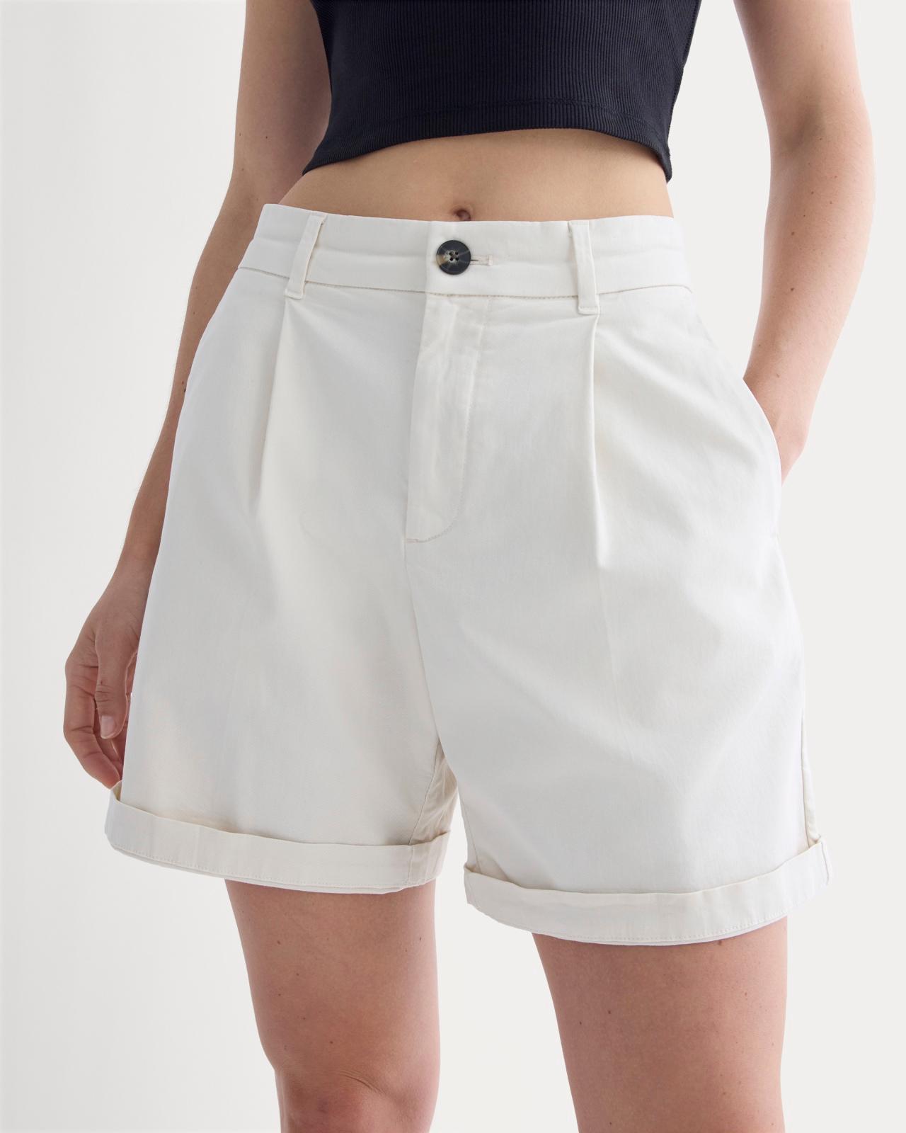 The Pleated Chino Short Product Image