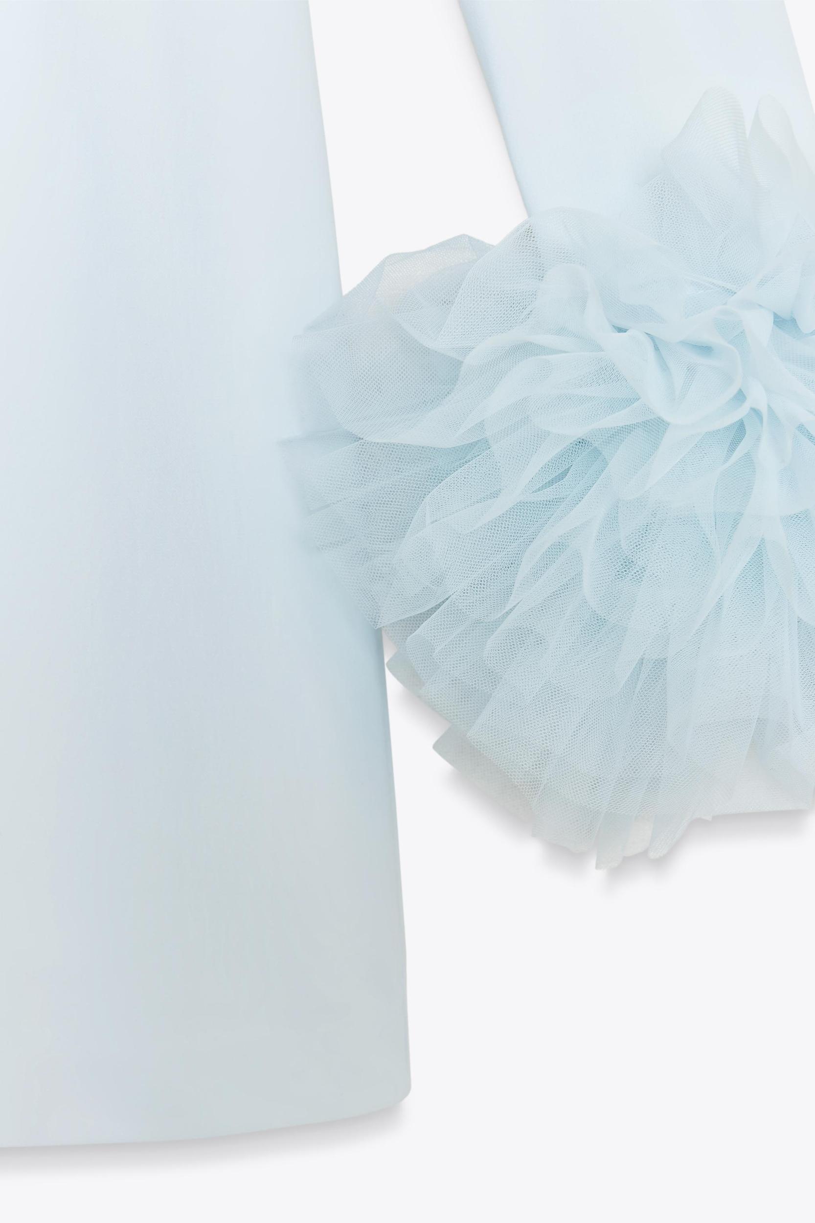 SHORT TULLE CUFF VOLUME DRESS Product Image