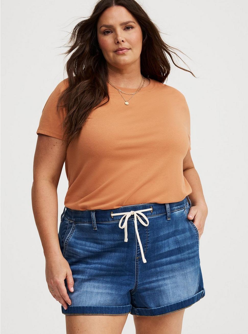 Weekend Mid-Rise Short Product Image