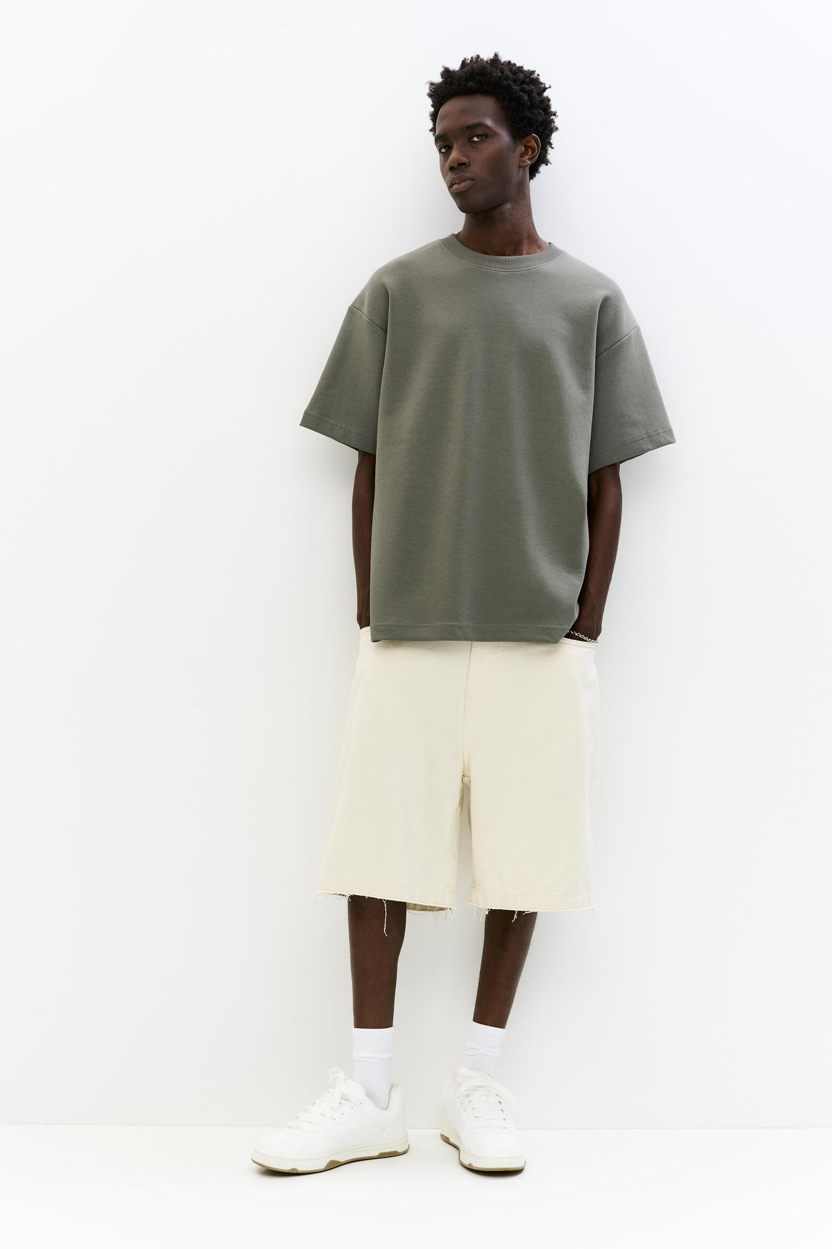 Basic short sleeve sweatshirt Product Image