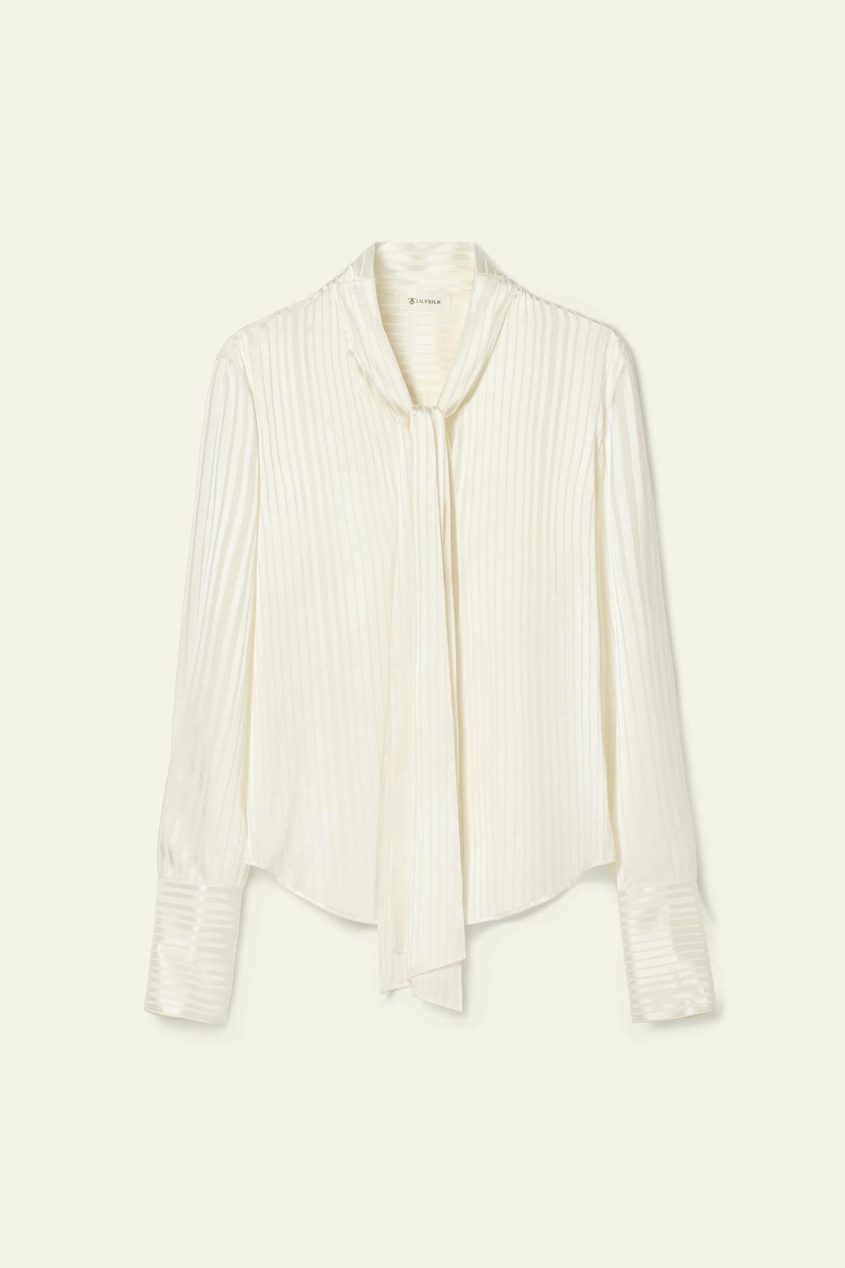 Silk Blouse with a detachable ribbon Product Image