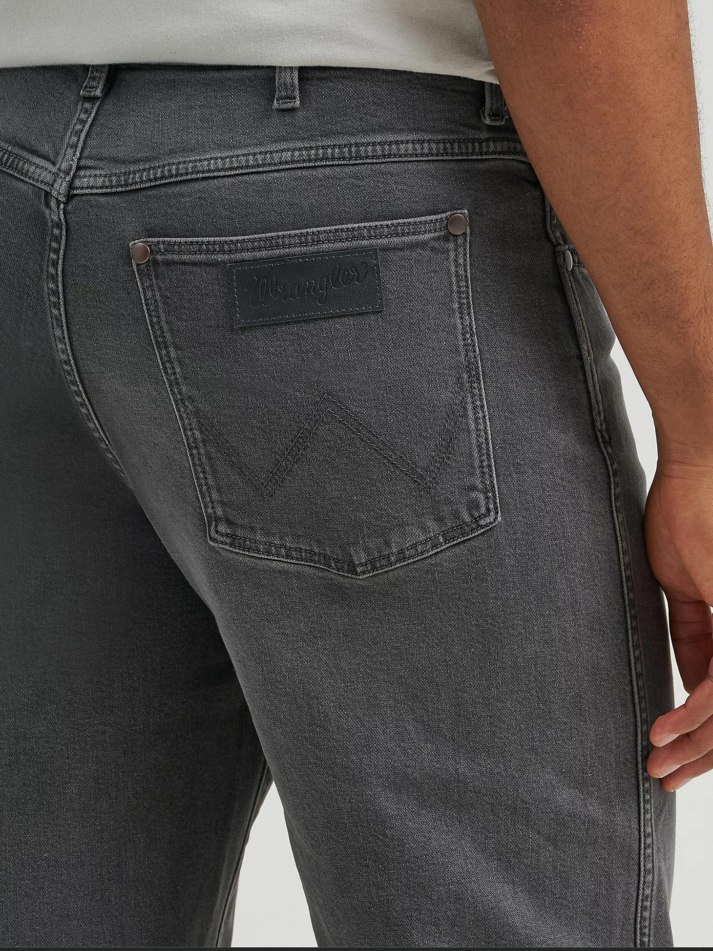 Men's Loose Straight Jean | Men's JEANS | Wrangler® Product Image