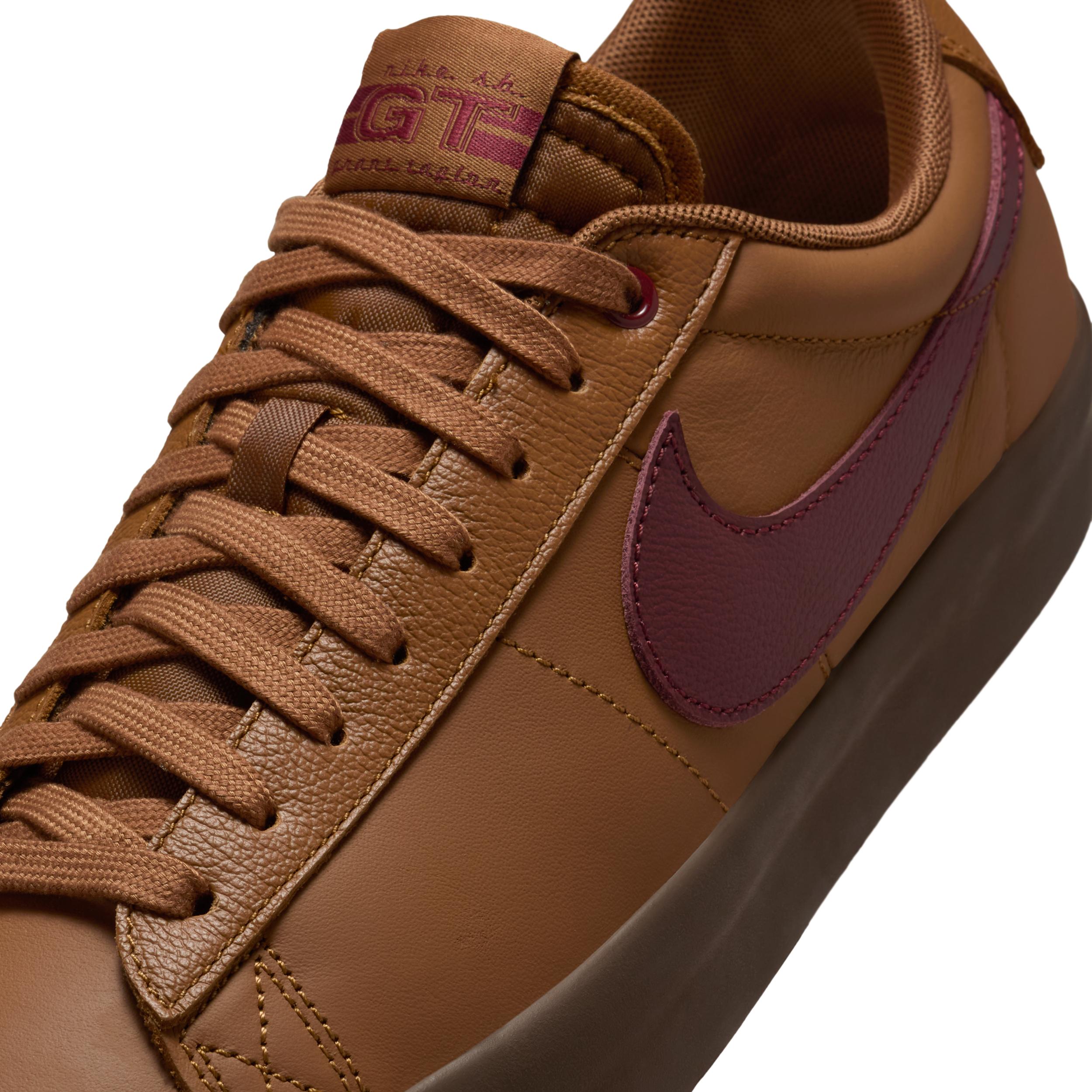 Mens Nike SB Blazer Low Pro GT Shoes | DV1226-200 Product Image