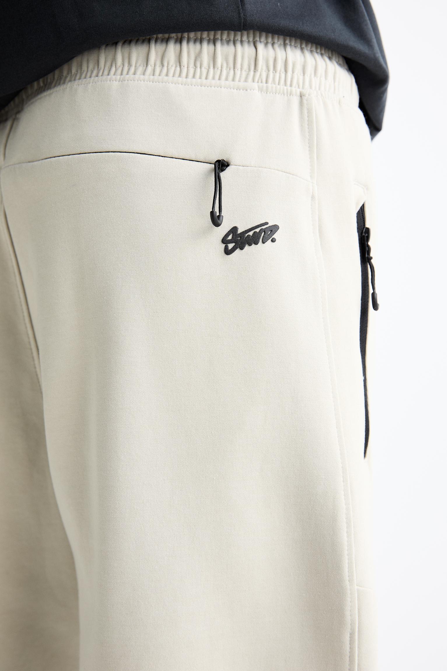 Technical sweatpants Product Image