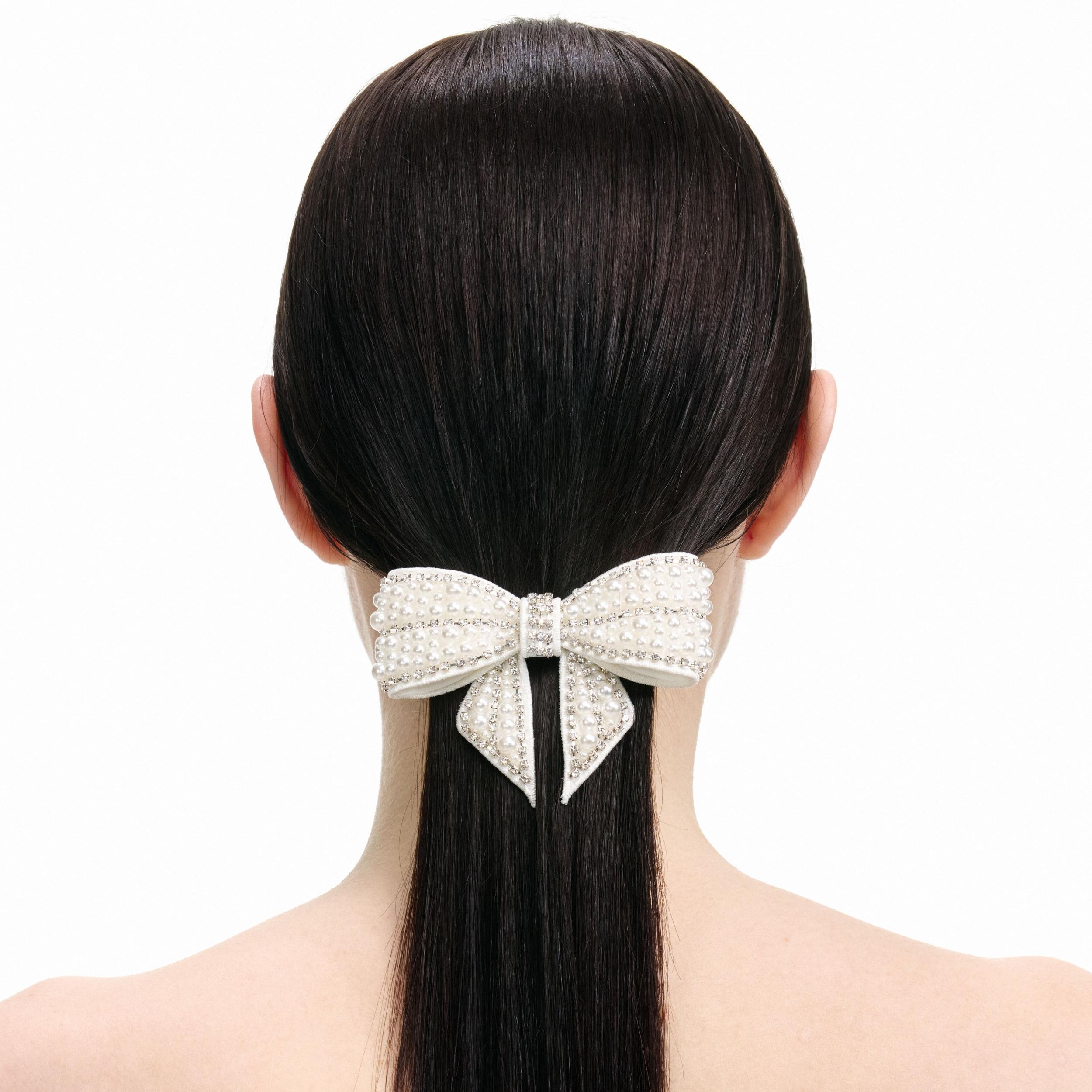 Pearl Crystal Bow Hairclip Product Image