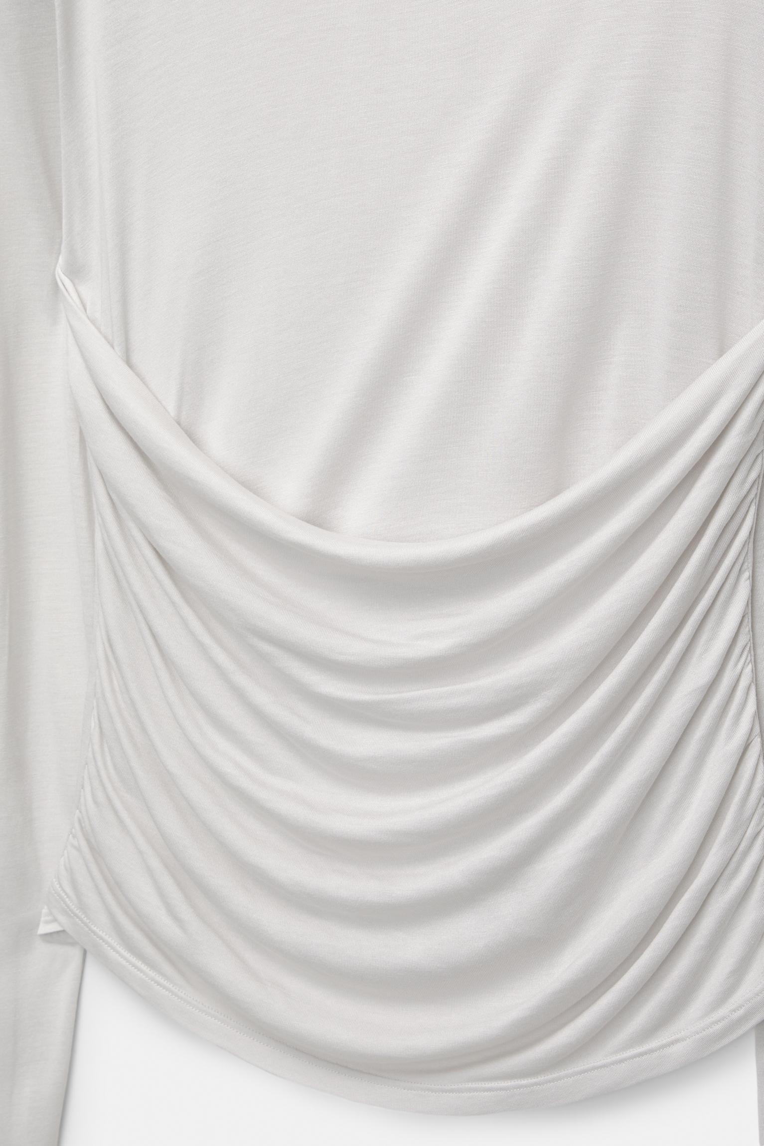 Long sleeve draped T-shirt Product Image