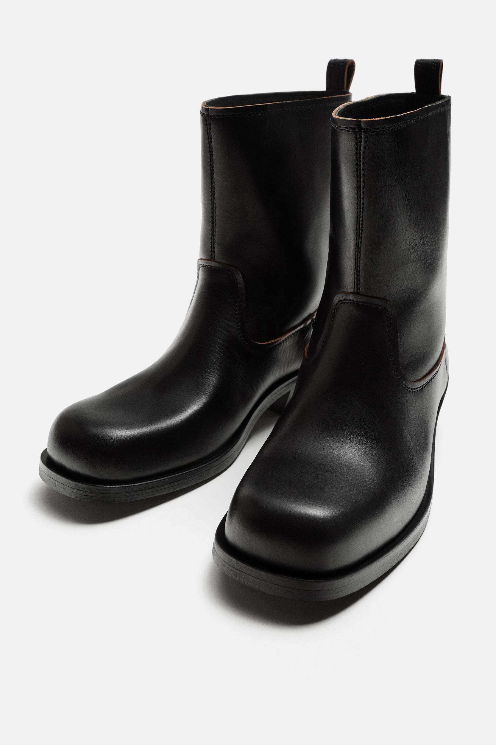 LEATHER BOOTS Product Image