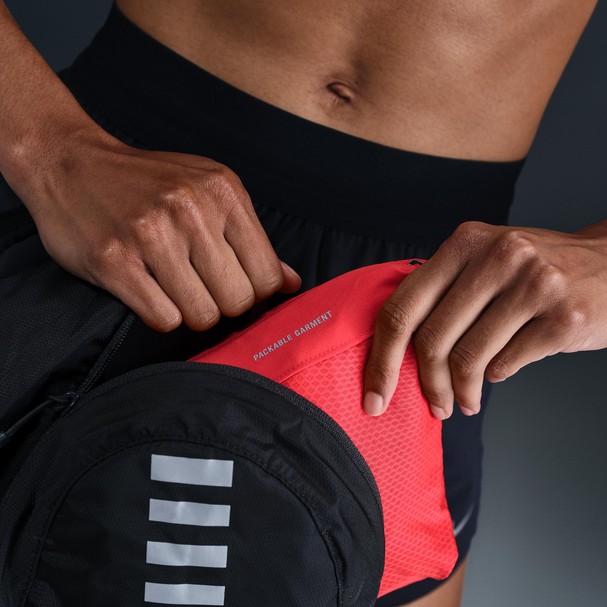 Nike Women's Swift Repel Packable Running Jacket Product Image