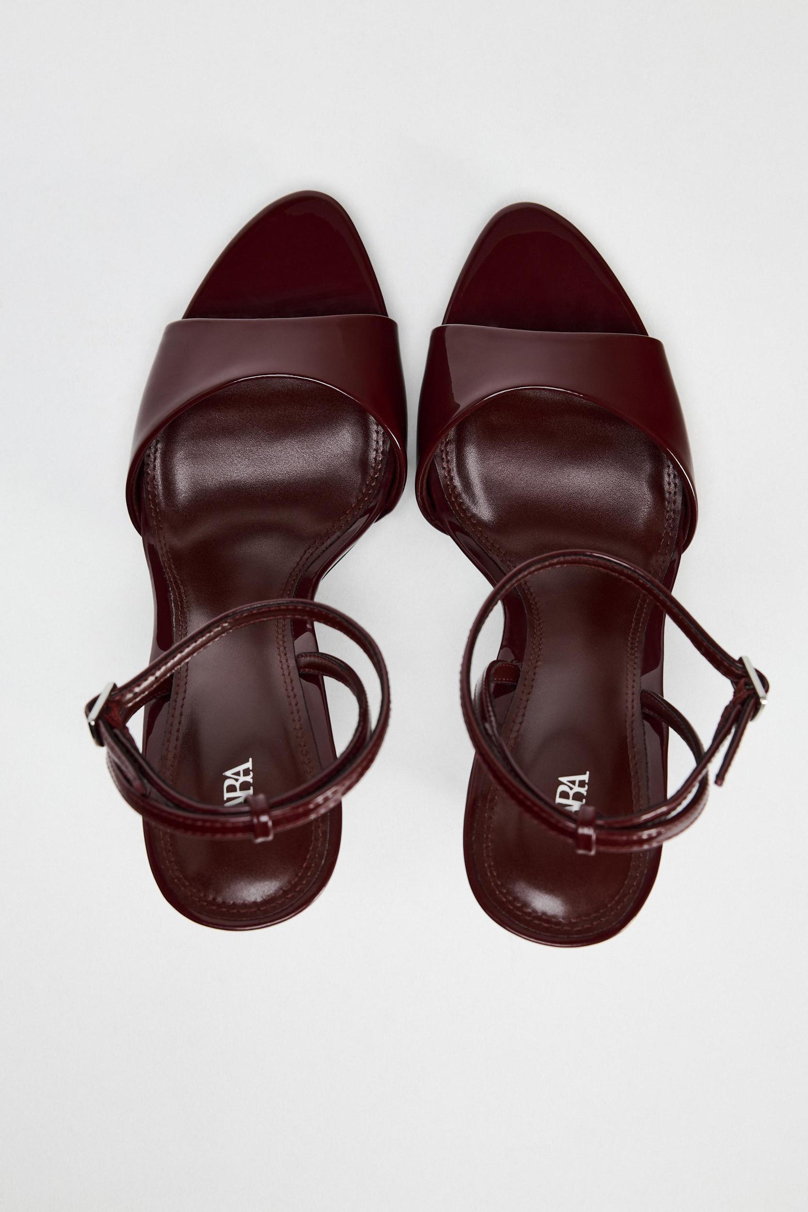 METALLIC HEEL STRAPPY SANDALS Product Image